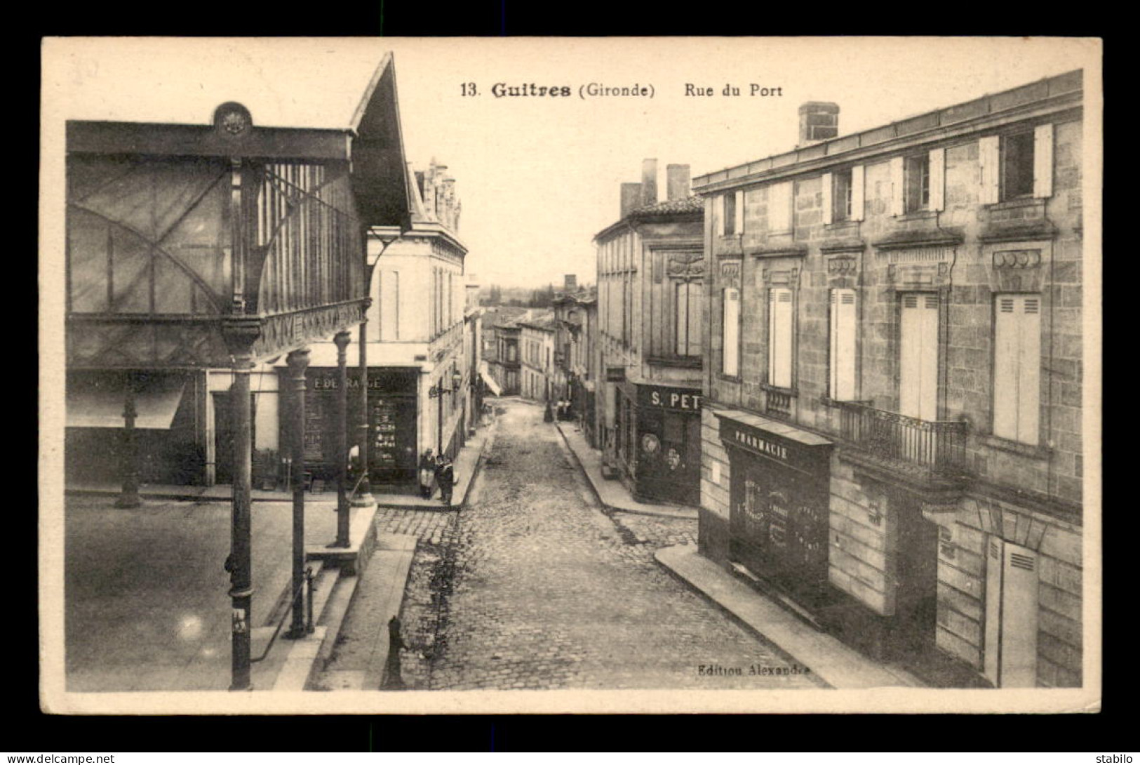 33 - GUITRES - RUE DU PORT - PHARMACIE BERGET - Autres & Non Classés