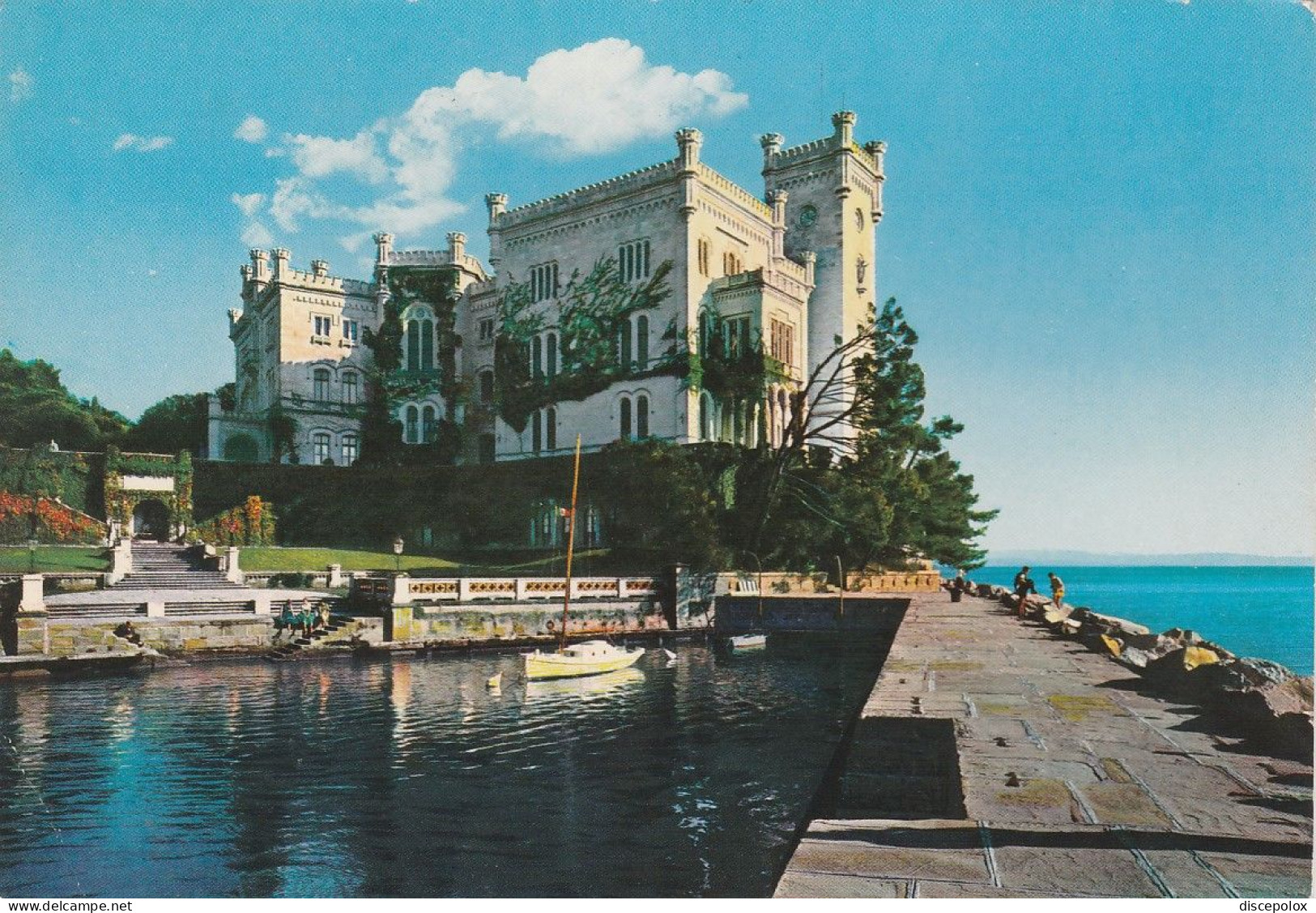 U6050 Trieste - Castello Di Miramare - Castle Schloss Chateau Castillo / Viaggiata 1974 - Trieste