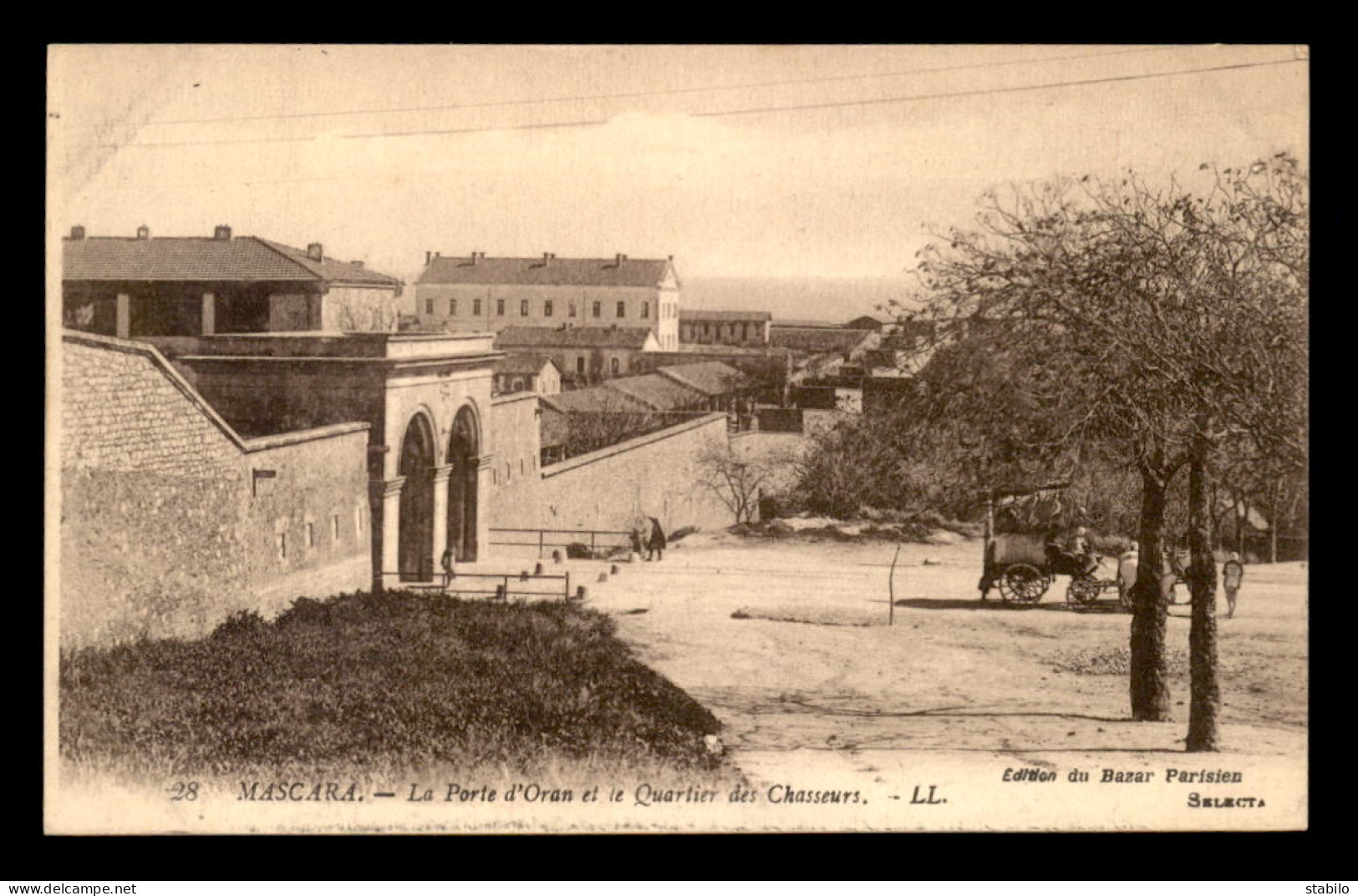 ALGERIE - MASCARA - LA PORTE D'ORIENT ET LE QUARTIER DES CHASSEURS - Autres & Non Classés