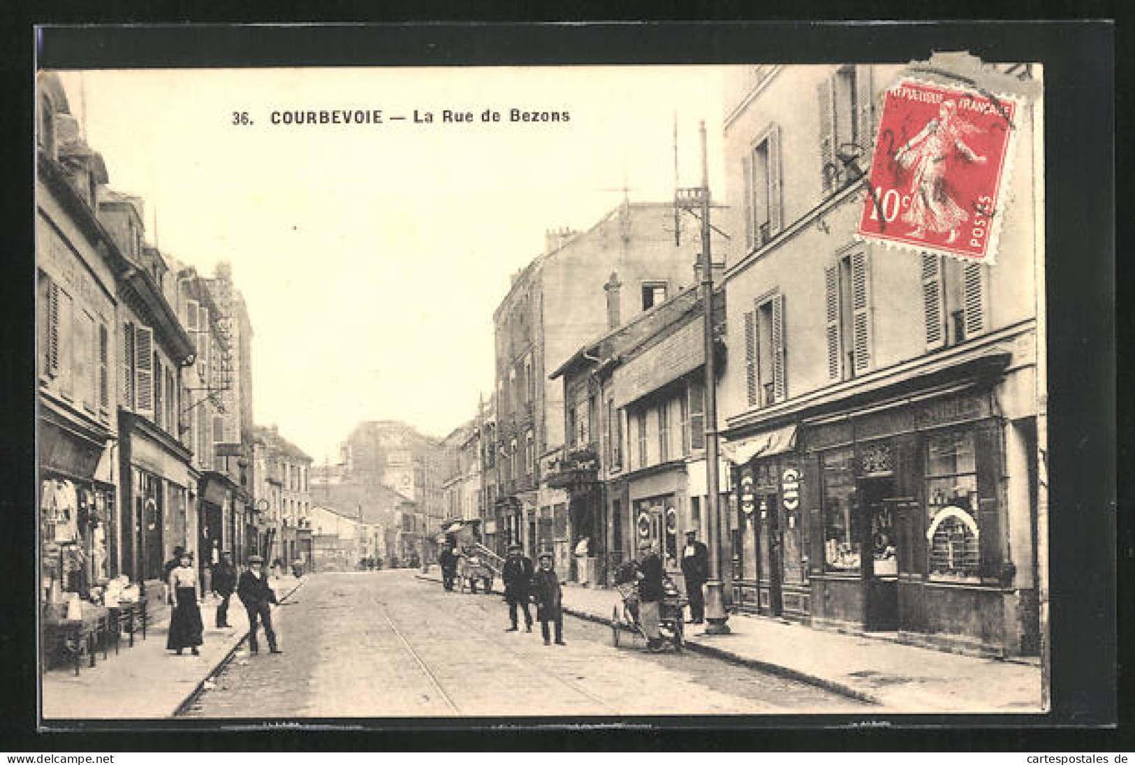 CPA Courbevoie, La Rue De Bezors, Vue De La Rue  - Courbevoie