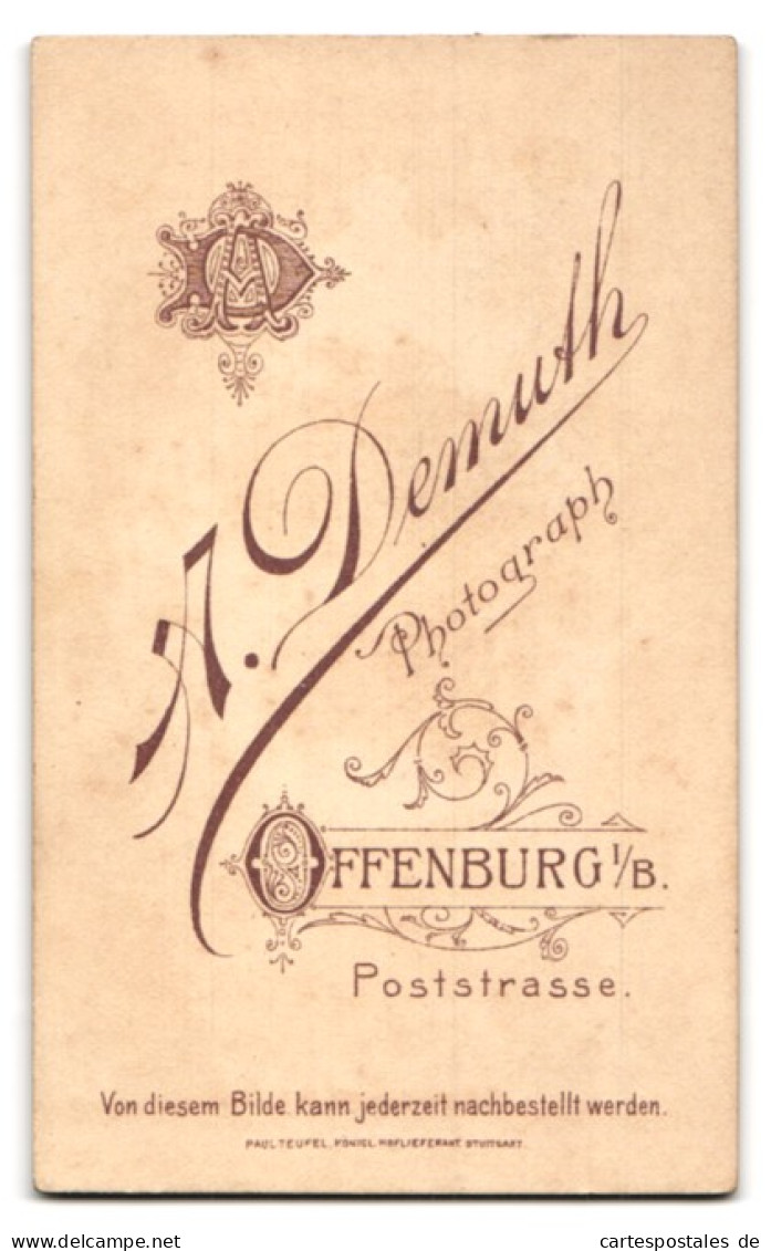Fotografie A. Demuth, Offenburg I. B., Poststr., Portrait Süsses Mädchen Im Kinderstuhl  - Personnes Anonymes