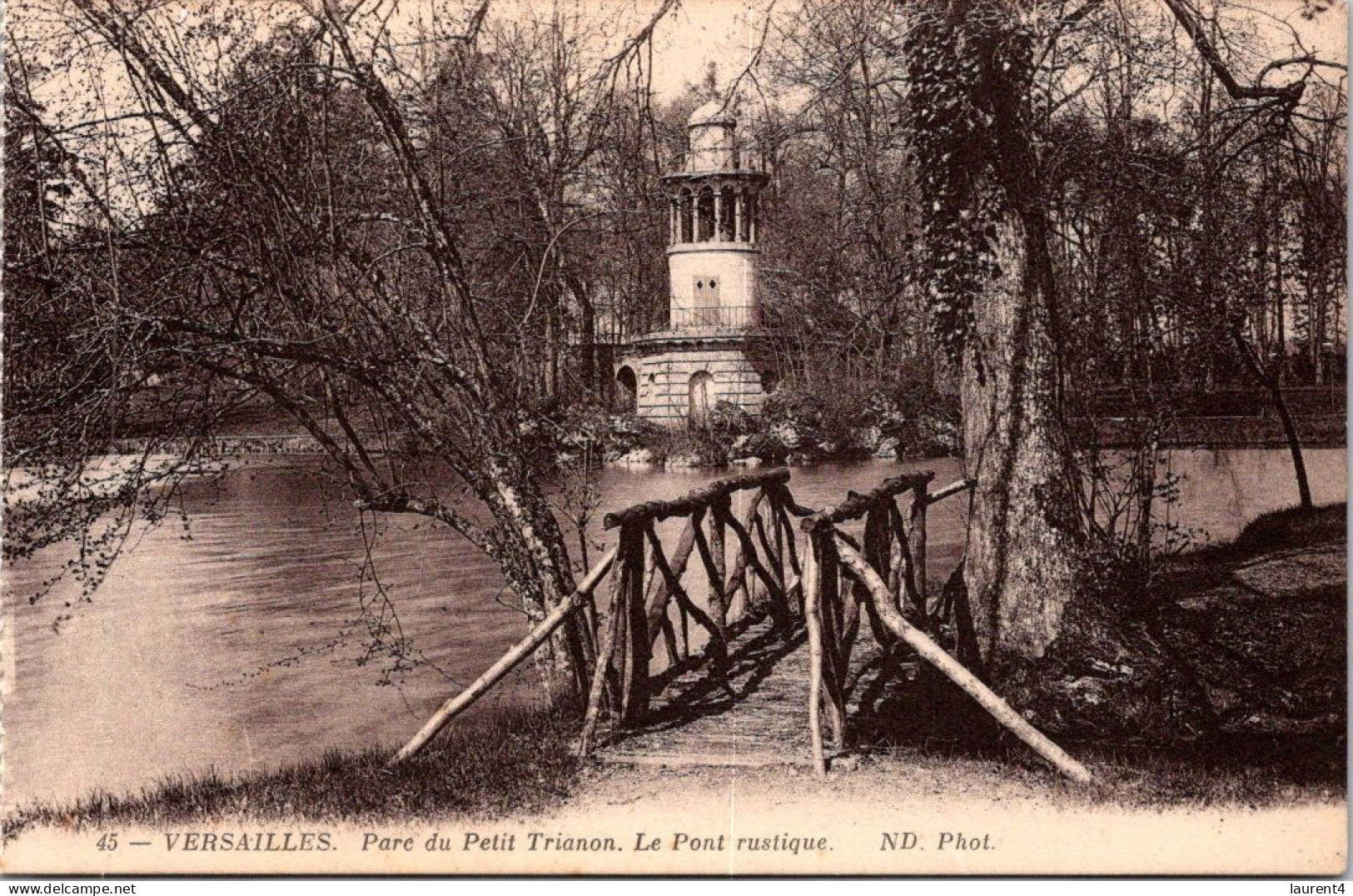 19-4-2024 (2 Z 26) B/w - FRANCE - Versailles POnt Rustique - Puentes