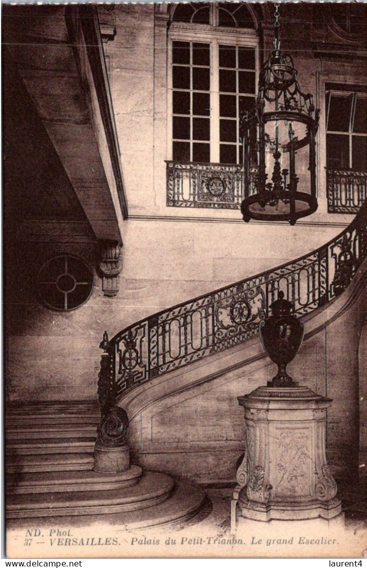 19-4-2024 (2 Z 26) B/w - FRANCE - Versailles Petit Trianon Le Grand Escalier - Other & Unclassified