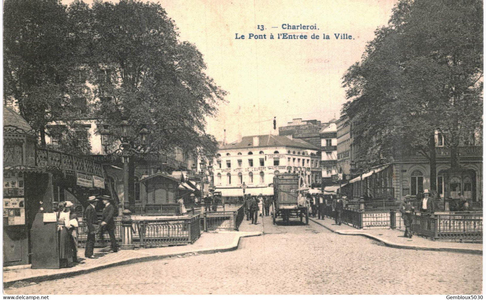 (50) Charleroi  Le Pont à L'Entrée De La Ville - Charleroi