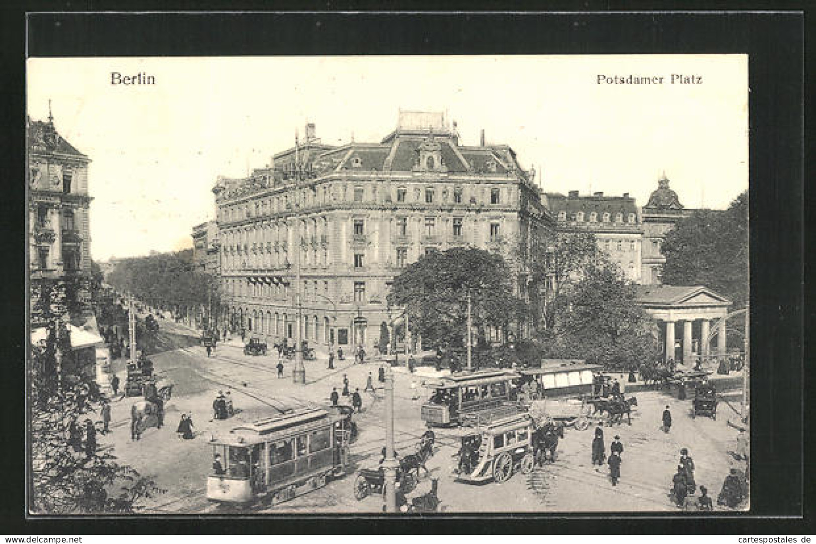 AK Berlin, Strassenbahnen Auf Dem Potsdamer Platz  - Tramways