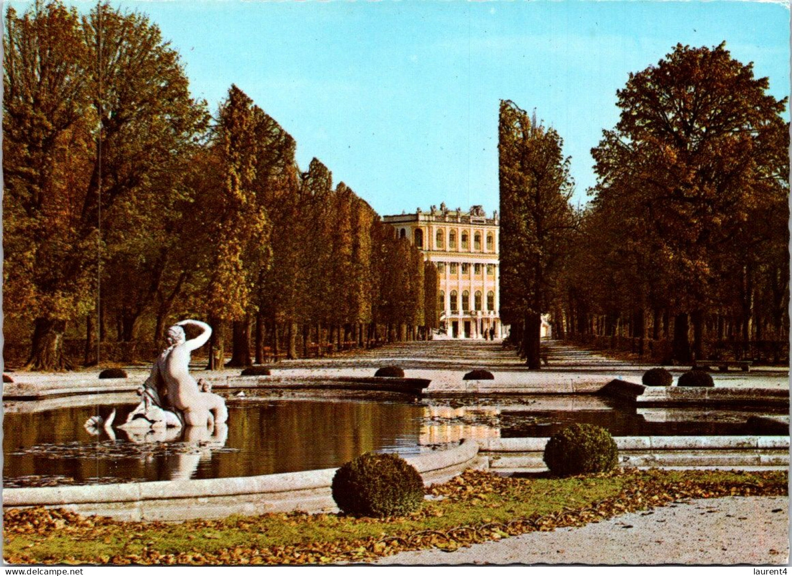 19-4-2024 (2 Z 28) Austria - Vienna Schönbrunn Palace - Châteaux