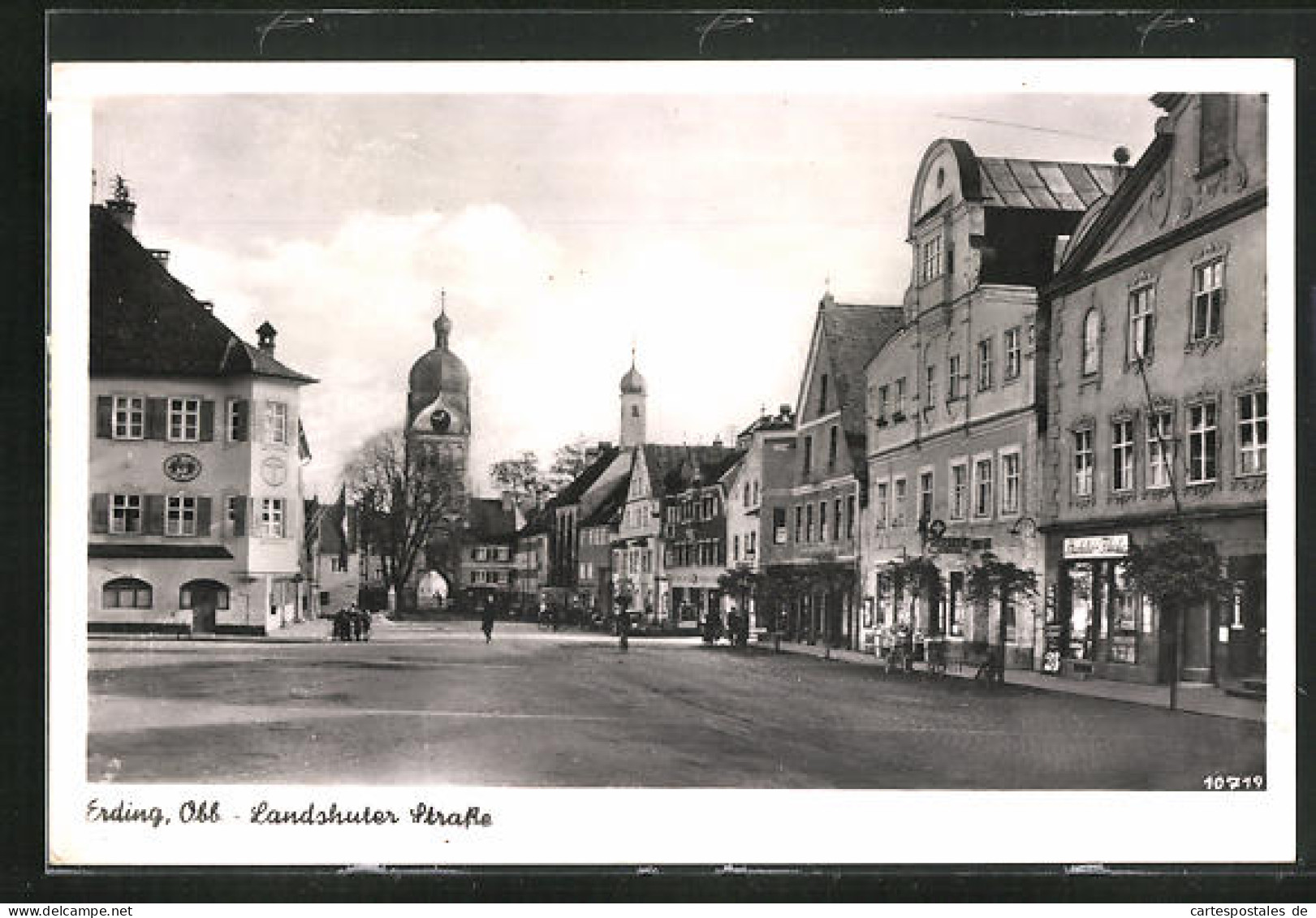 AK Erding, Ortspartie In Der Landshuter Strasse Mit Kirchtürmen  - Landshut