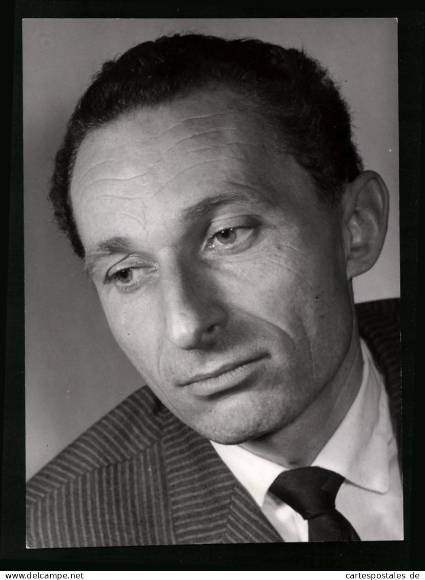 Fotografie Röhnert, Berlin, Portrait Schriftsteller Prof. Dr. Phil. Walter Höllerer  - Personalità