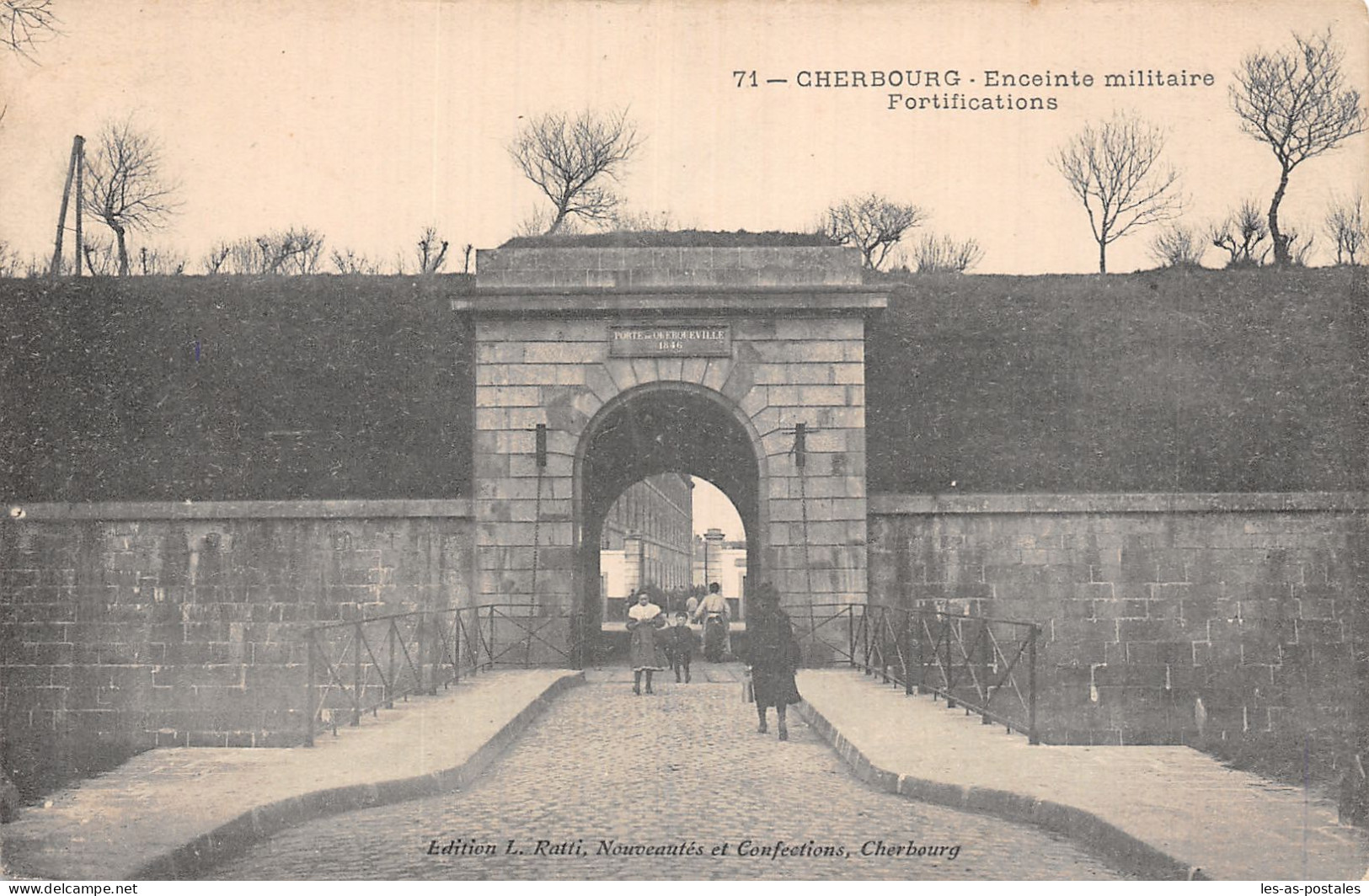 50 CHERBOURG ENCEINTE MILITAIRE - Cherbourg