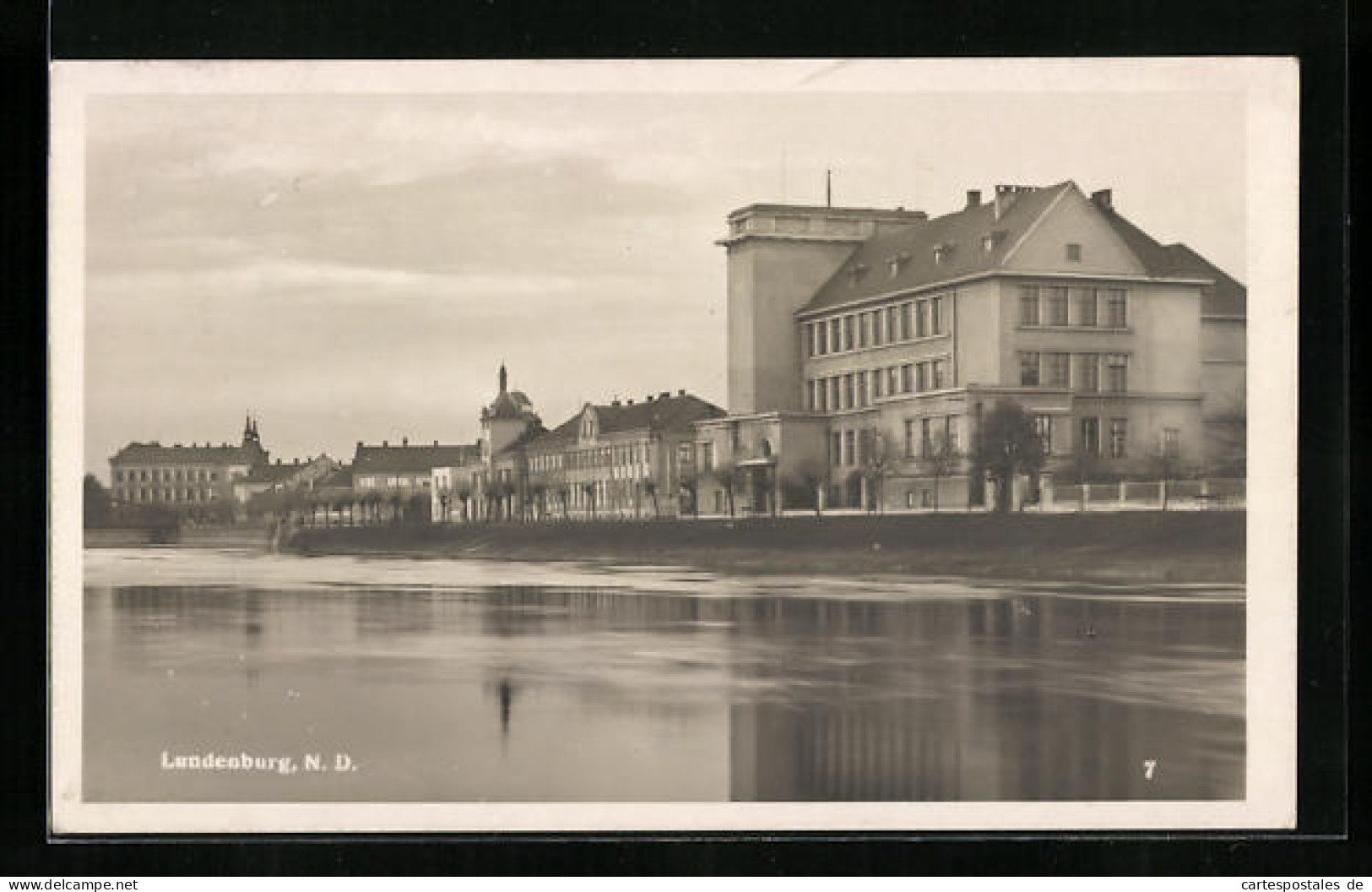 AK Lundenburg, Gebäude Vom Fluss Aus  - Tschechische Republik