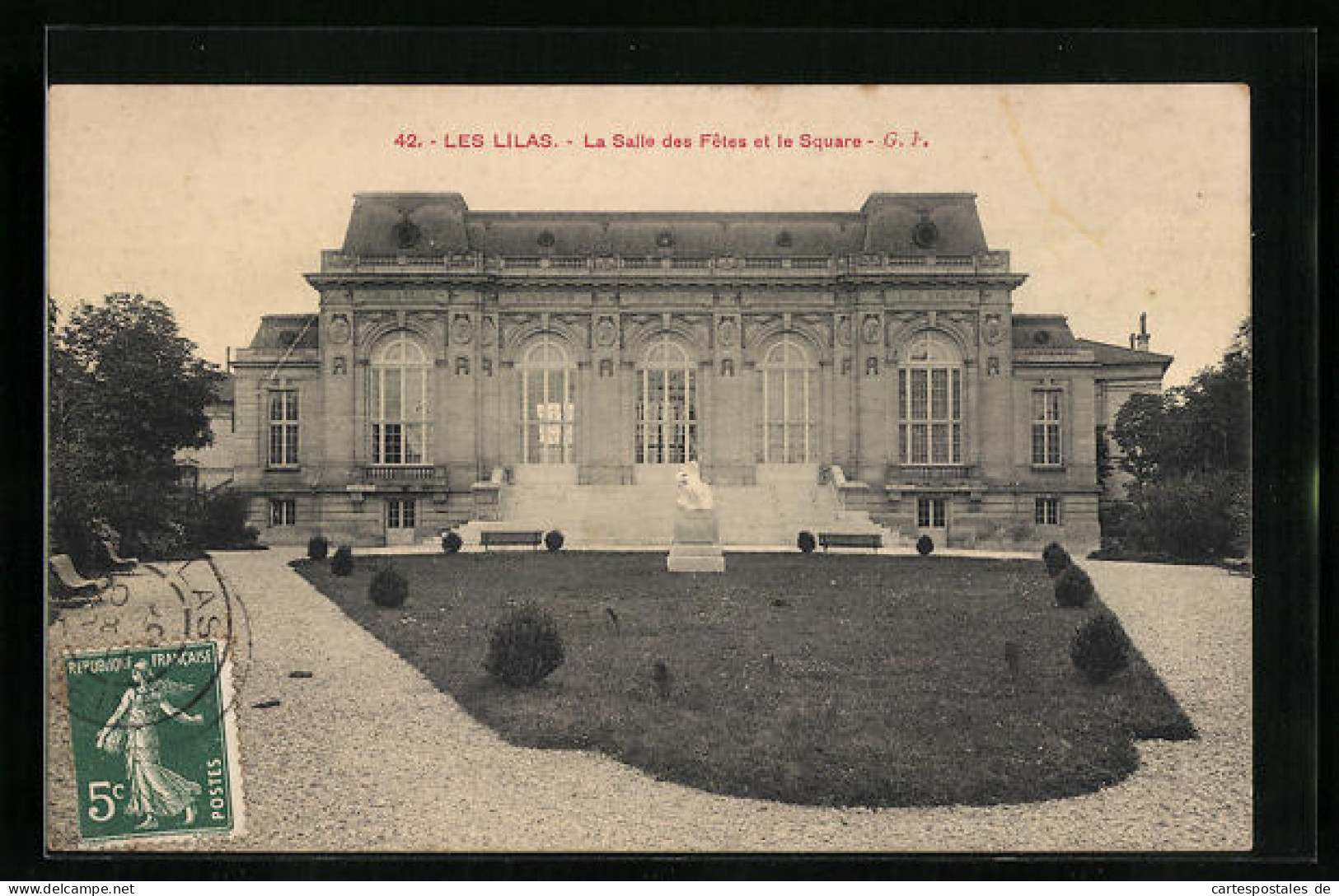 CPA Les Lilas, La Salle Des Fetes Et Le Square  - Les Lilas