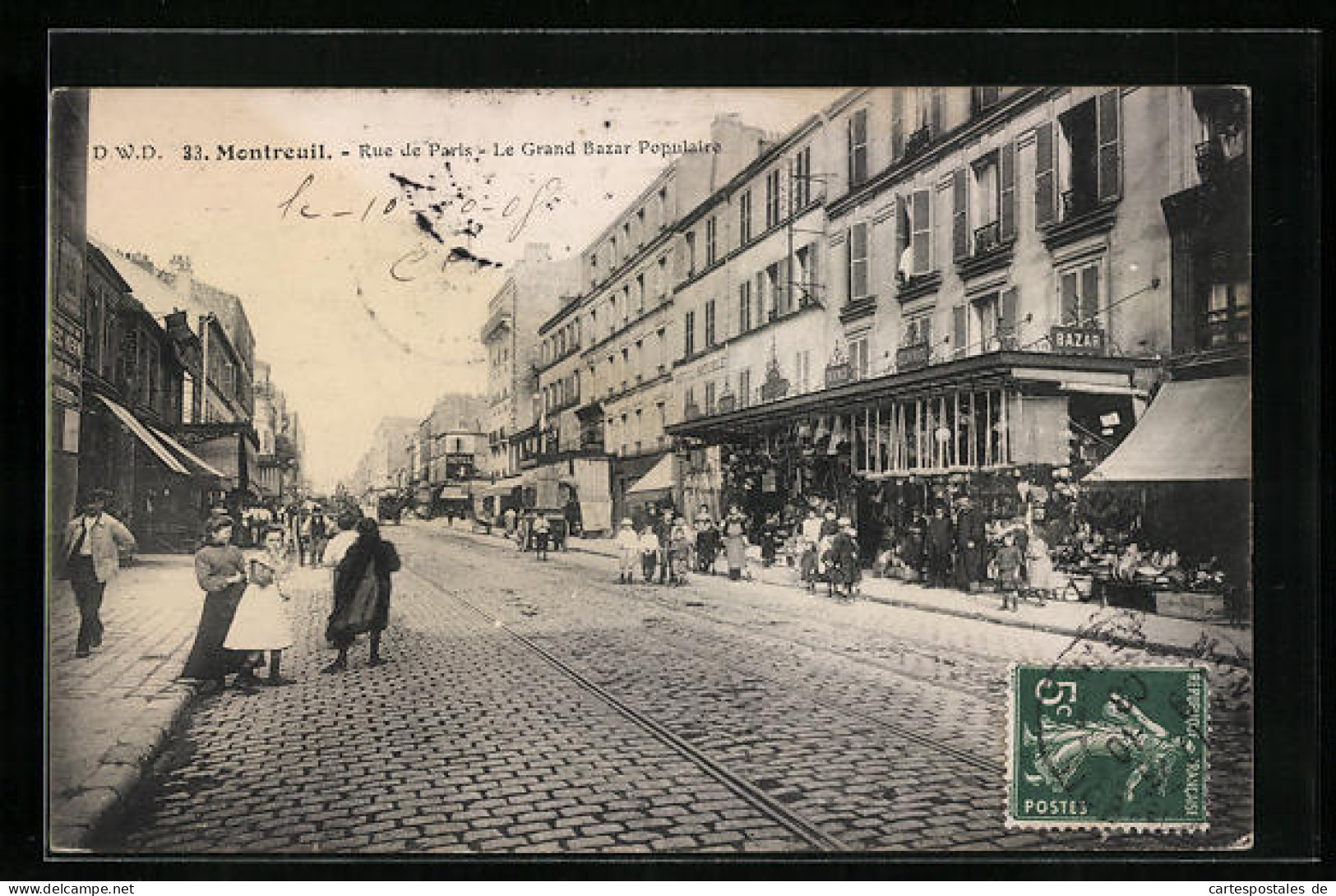 CPA Montreuil, Rue De Paris, Le Grand Bazar Populaire  - Montreuil