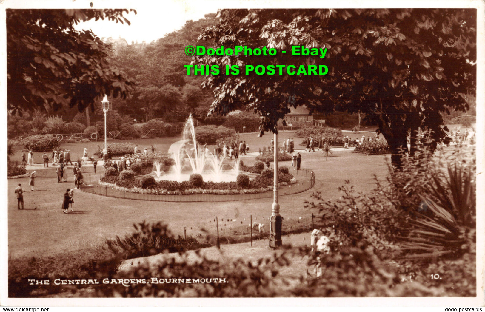 R410791 The Central Gardens. Bournemouth. 10. Dearden And Wade. 1953 - Monde