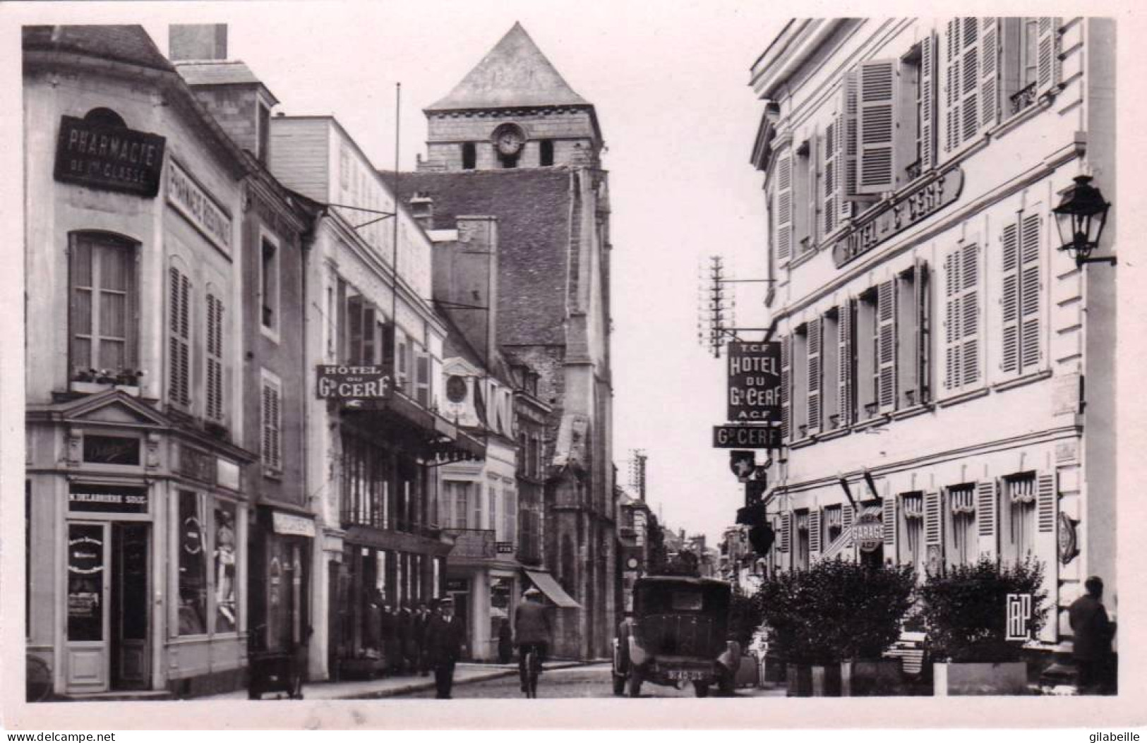 58  - Nievre -  COSNE COURS Sur LOIRE - Rue Saint Jacques - Hotel Du Grand Cerf - Cosne Cours Sur Loire