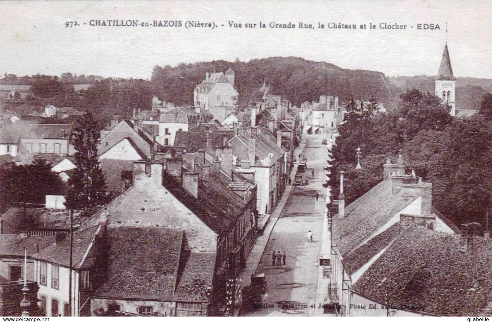 58 - Nievre -  CHATILLON En BAZOIS - Vue Sur La Grande Rue - Le Chateau Et Le Clocher - Chatillon En Bazois