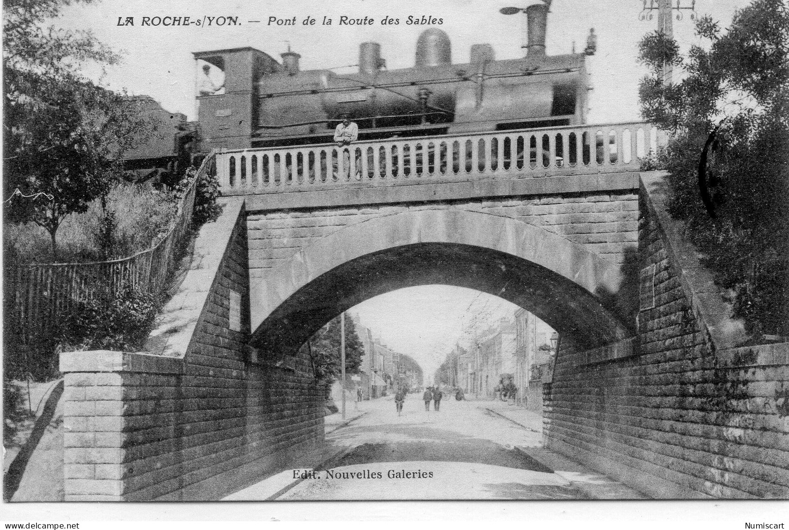 La Roche-sur-Yon Animée Pont De La Route Des Sables Train Locomotive à Vapeur - La Roche Sur Yon