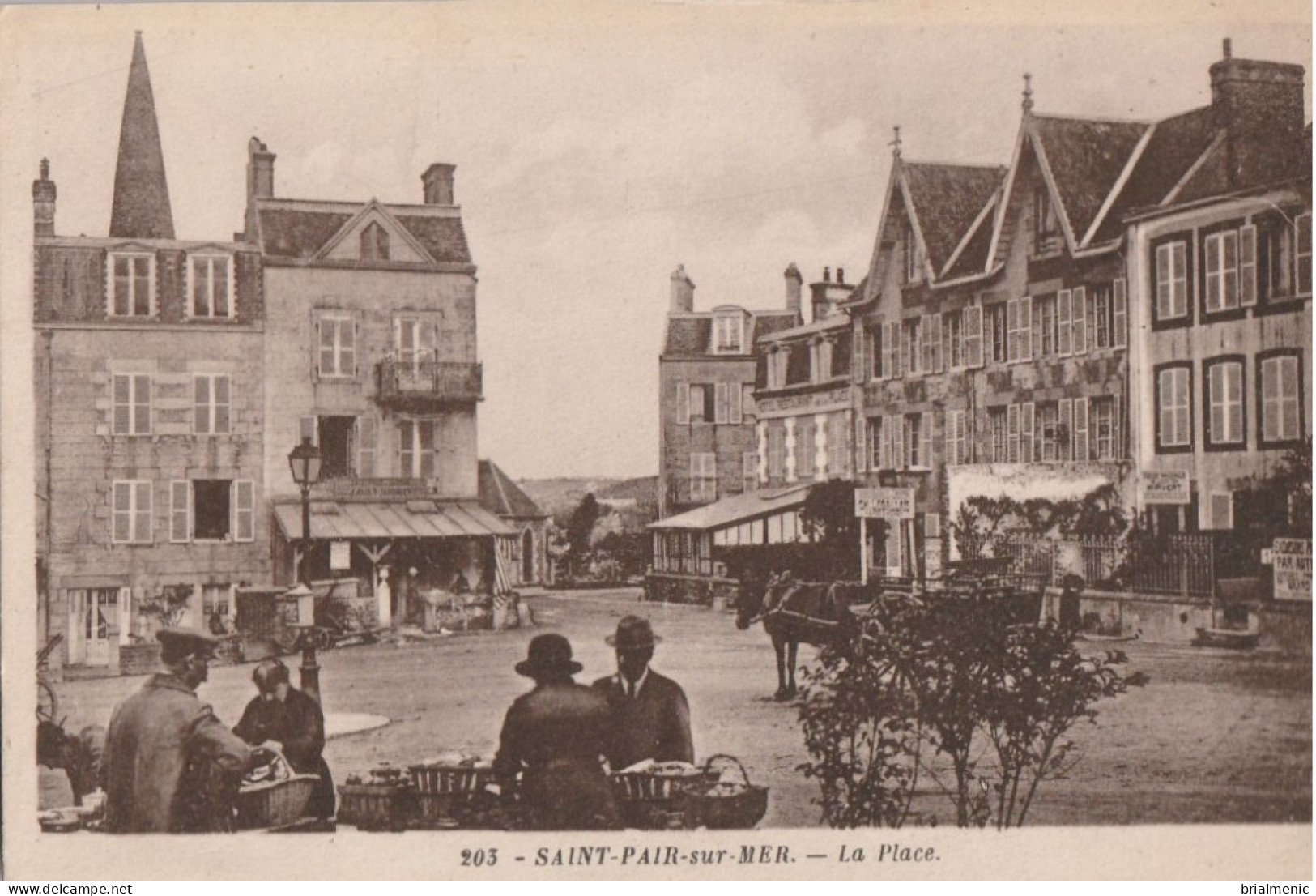 ST PÄIR Sur MER  La Place - Saint Pair Sur Mer