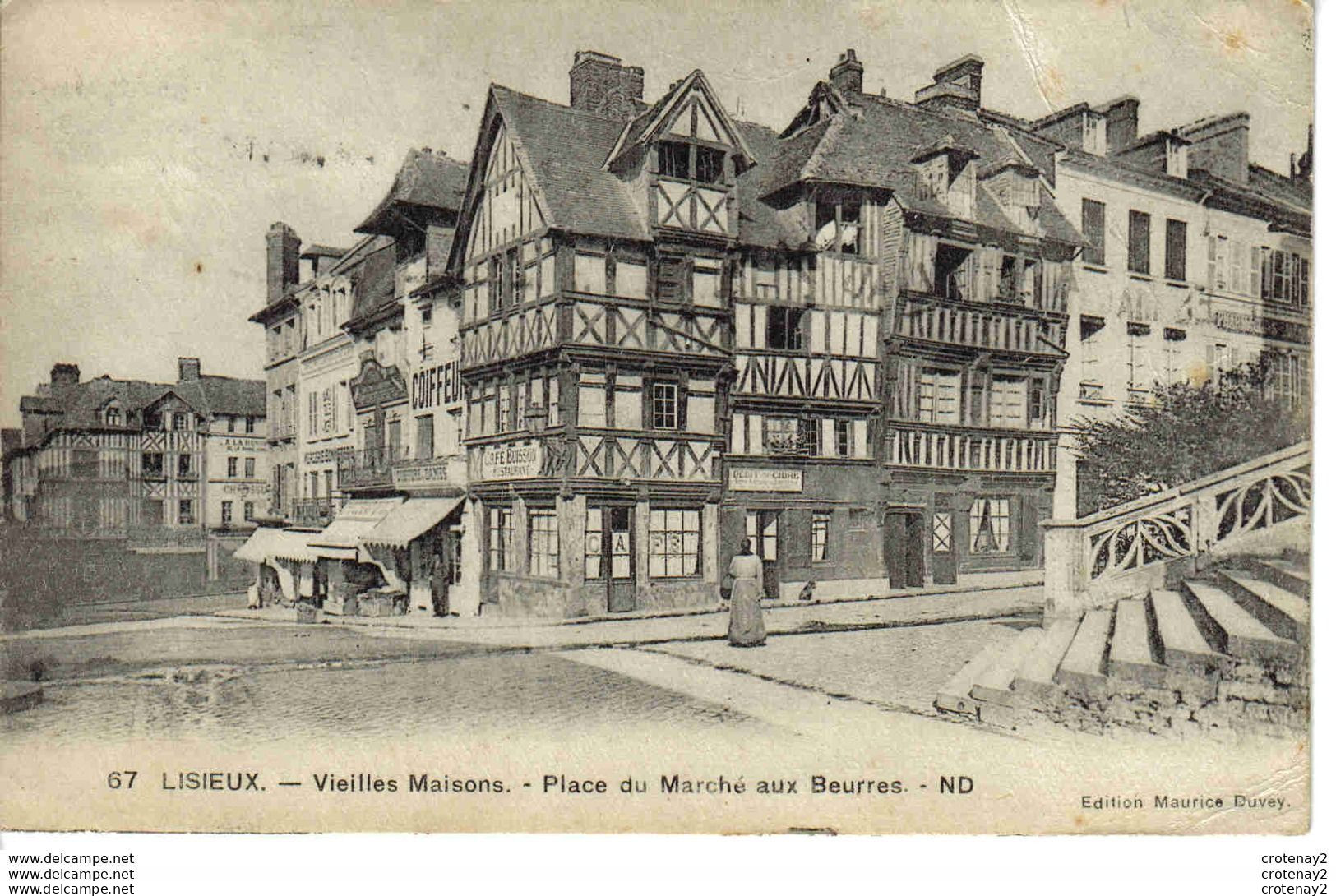 14 LISIEUX N°67 Place Du Marché Aux Beurres Coiffeur Café Buisson Restaurant Débit De Cidre VOIR DOS Flamme En 1913 - Lisieux