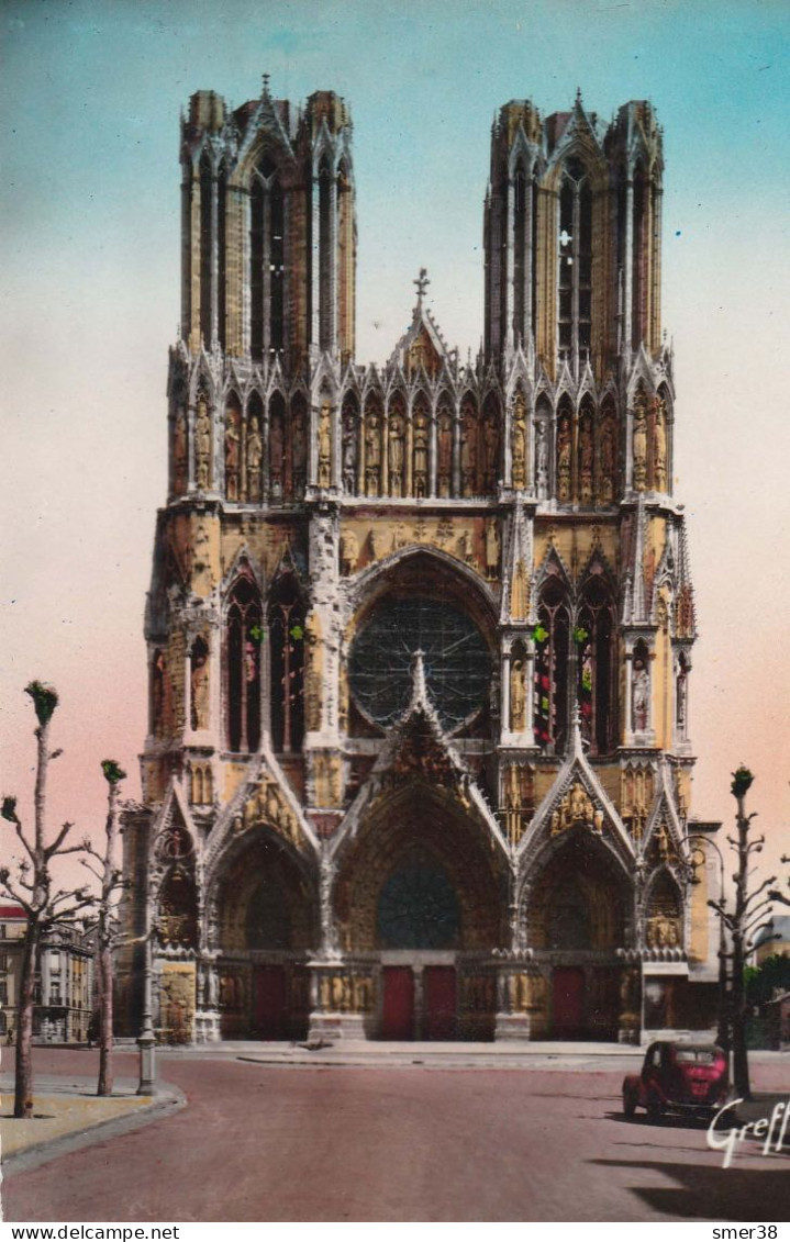 51 - Reims - La Cathedrale - Cpa - Reims