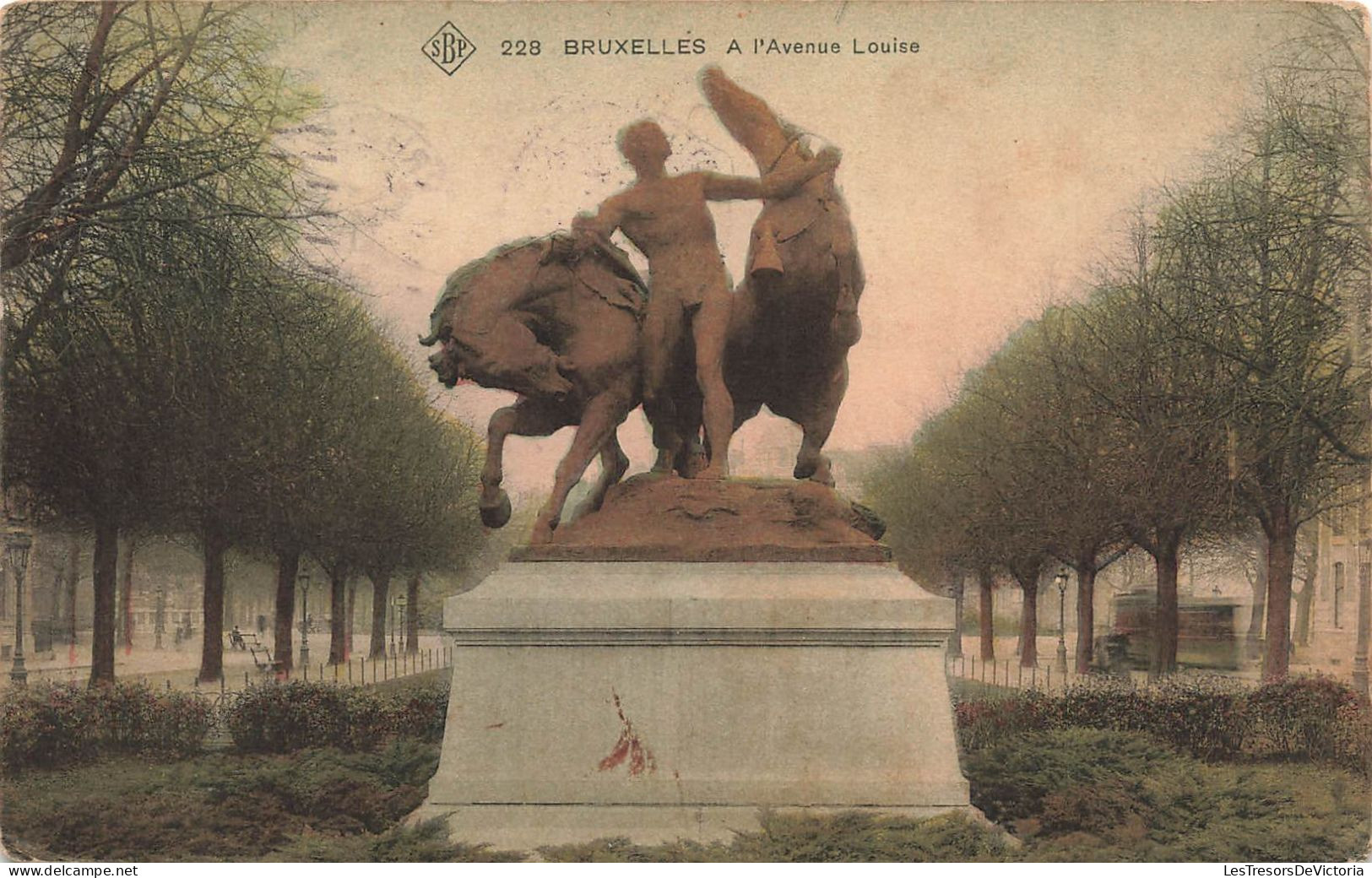 Belgique - Bruxelles - A L'avenue Louise - Carte Colorisée - Statue - Carte Postale Ancienne - Prachtstraßen, Boulevards