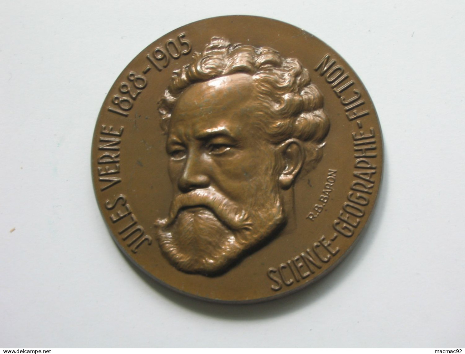 Médaille JULES VERNE DE NANTES 150 Eme Anniversaire 1828-1905   **** EN ACHAT IMMEDIAT **** - Royaux / De Noblesse