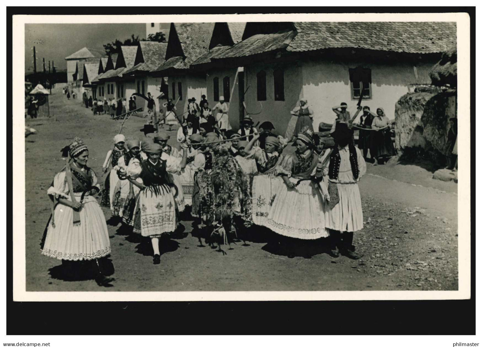 Foto-AK Ungarn: Erntefest In Kazar - Trachtenumzug, Ungebraucht, Um 1930 - Trachten