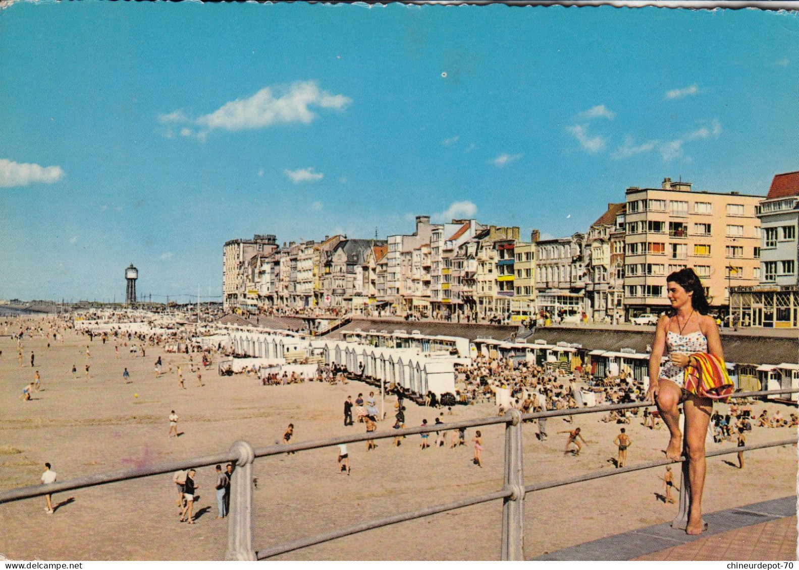 MIDDELKERKE  DIGUE ET PLAGE - Knokke