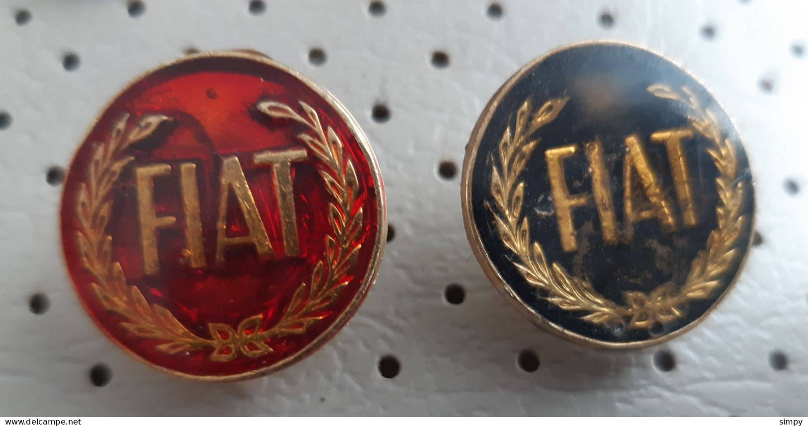FIAT Car Logo  Vintage Pins Badge - Fiat