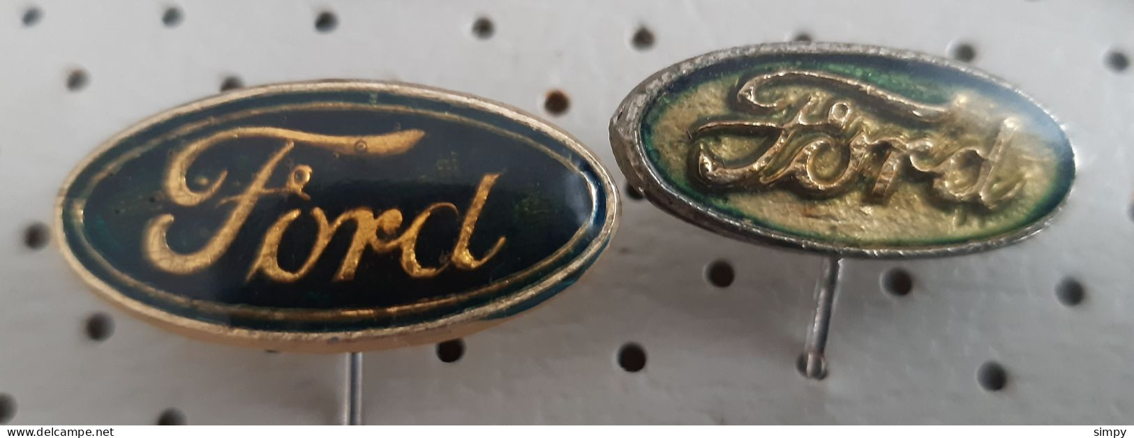 FORD Car Logo Vintage Pins - Ford