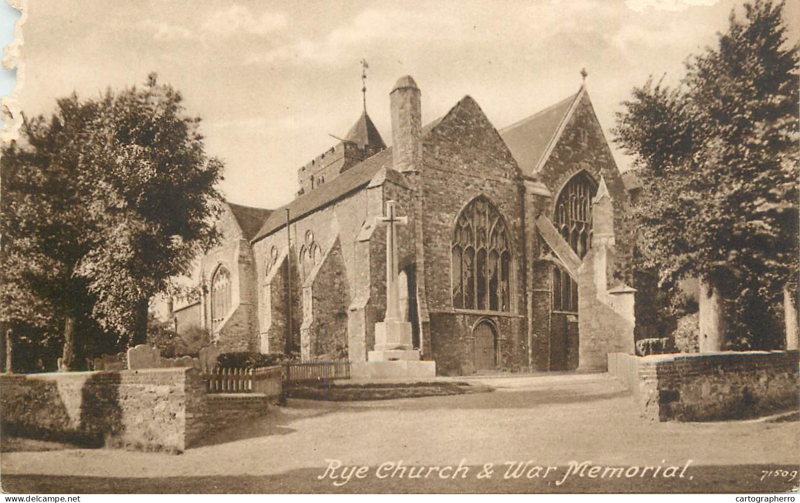 British Churches & Cathedrals Rye Church War Memorial - Eglises Et Cathédrales