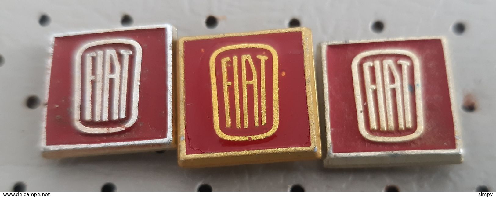 FIAT Car Logo  Vintage Pins Badge - Fiat