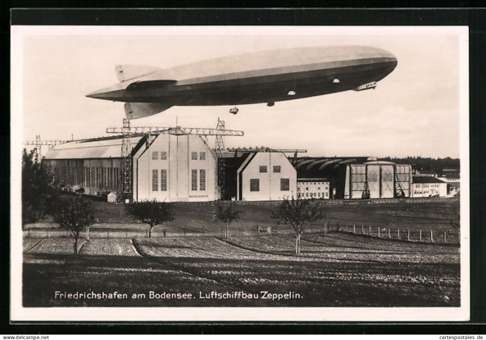 AK Friedrichshafen Am Bodensee, Luftschiffbau-Werft Zeppelin  - Dirigeables