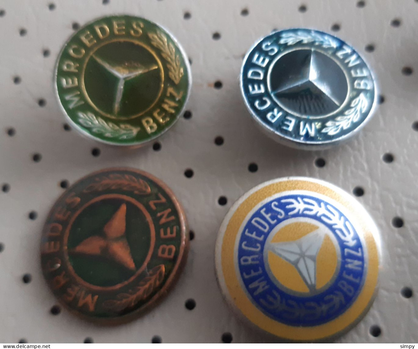 MERCEDES  Car Logo Vintage  Pins - Mercedes