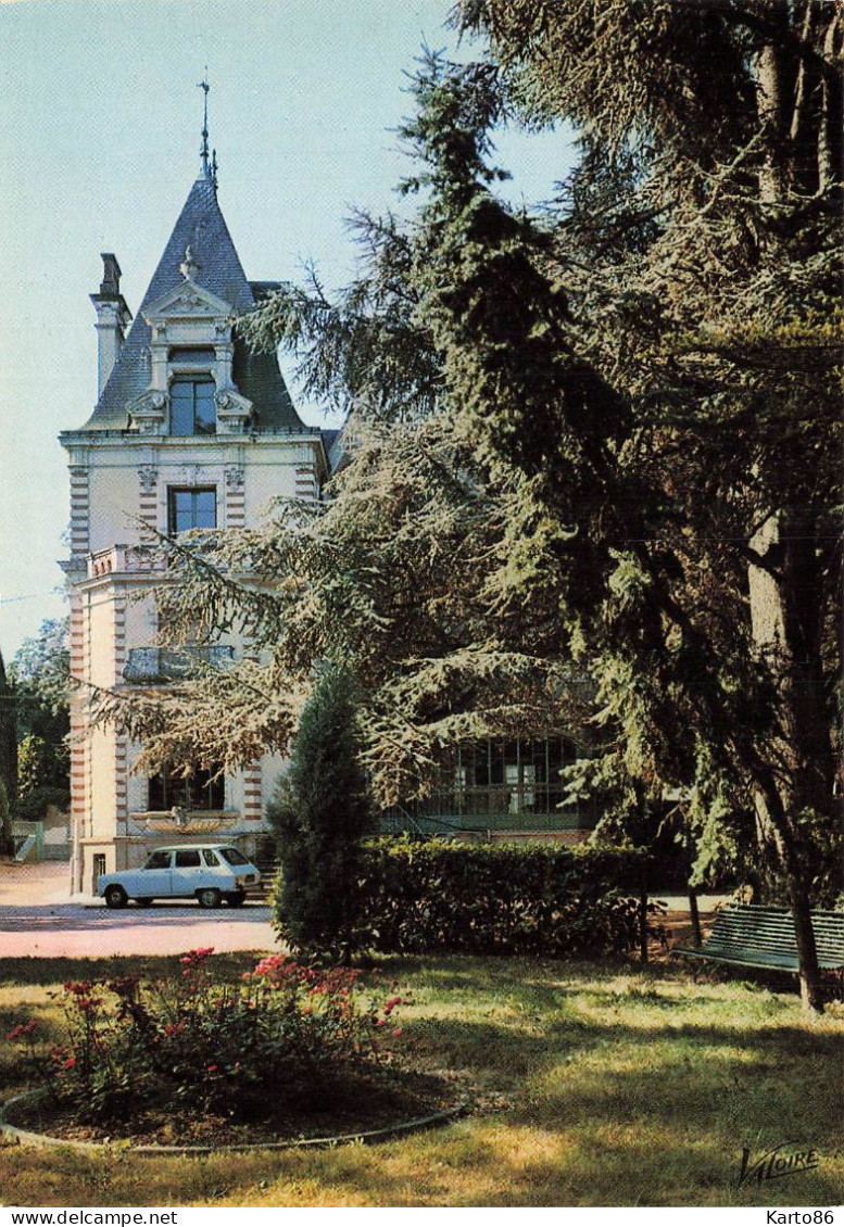 Le Grand Lucé * L'hôtel De Ville , Mairie * Le Jardin Public - Le Grand Luce