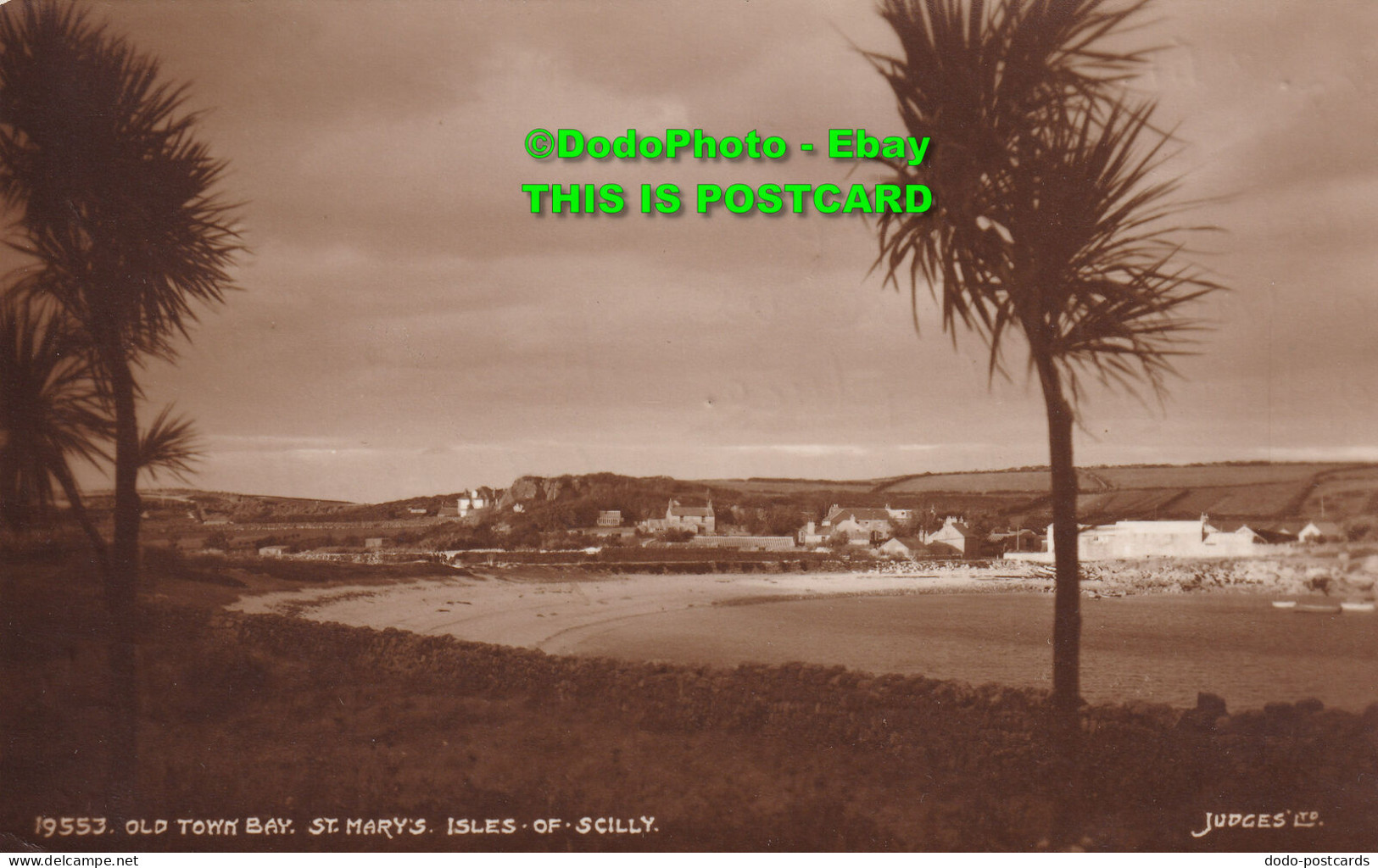 R424184 Isles Of Scilly. Old Own Bay. St. Mary. Judges. 19553. 1951 - Monde