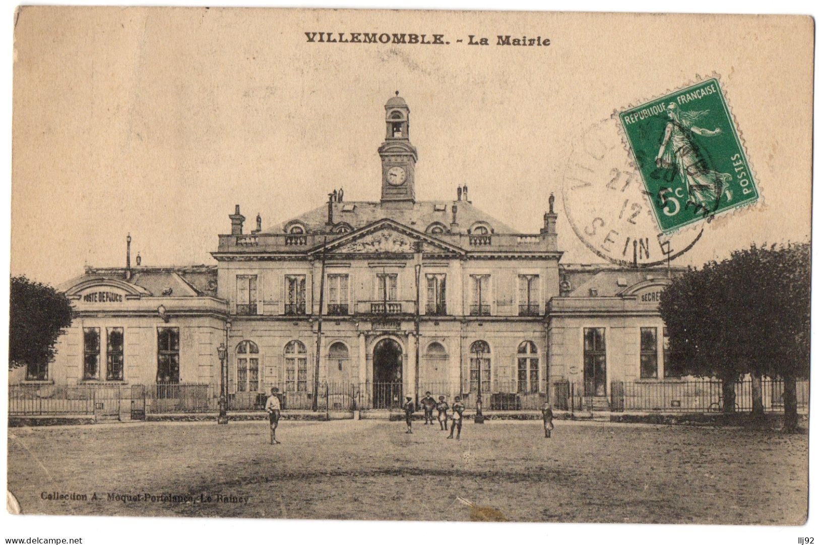 CPA 93 - VILLEMOMBLE (Seine Saint Denis) - La Mairie (petite Animation) - Villemomble