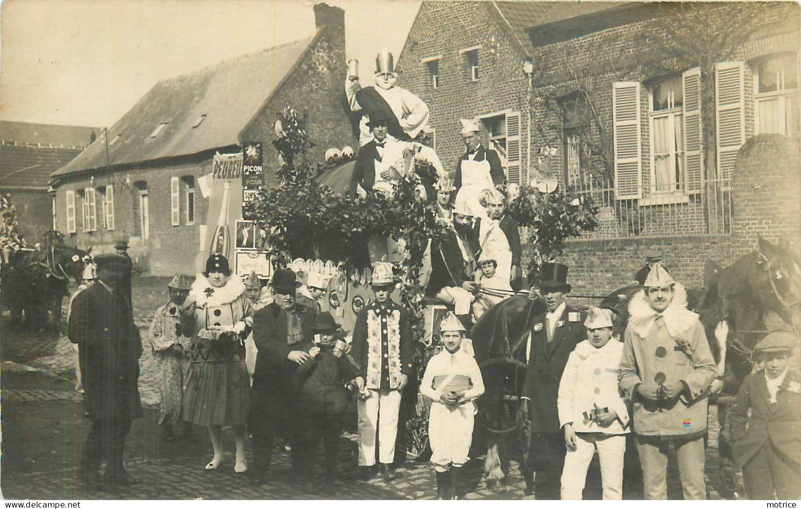 CARTE PHOTO - Fête Char, Vue à Localiser. - Zu Identifizieren