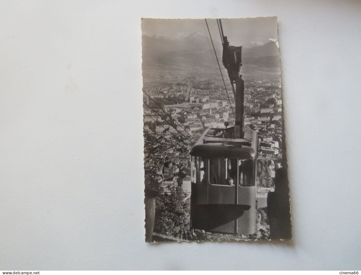 54. GRENOBLE - Vue Du Téléférique - Grenoble