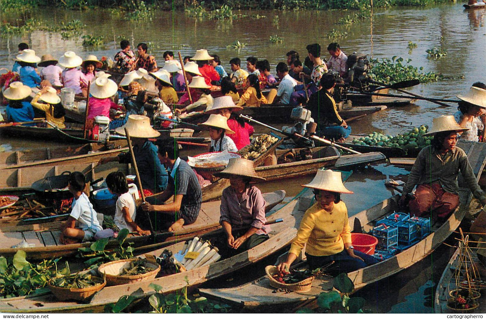 Thailand Bangpa-in Ayudthya Floating Market Transactions & Bargaining - Thaïlande