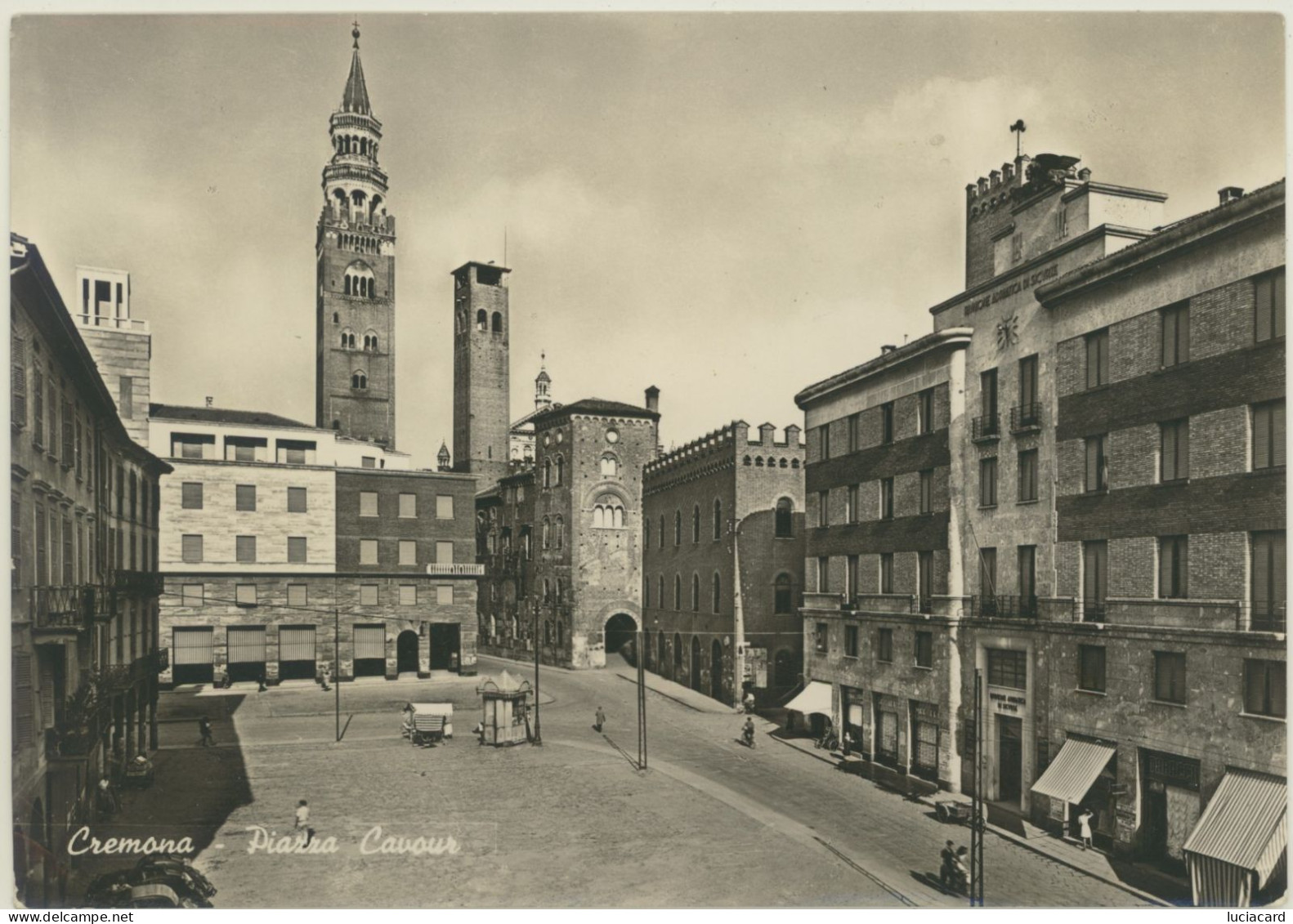 -CREMONA -PIAZZA CAVOUR - Cremona