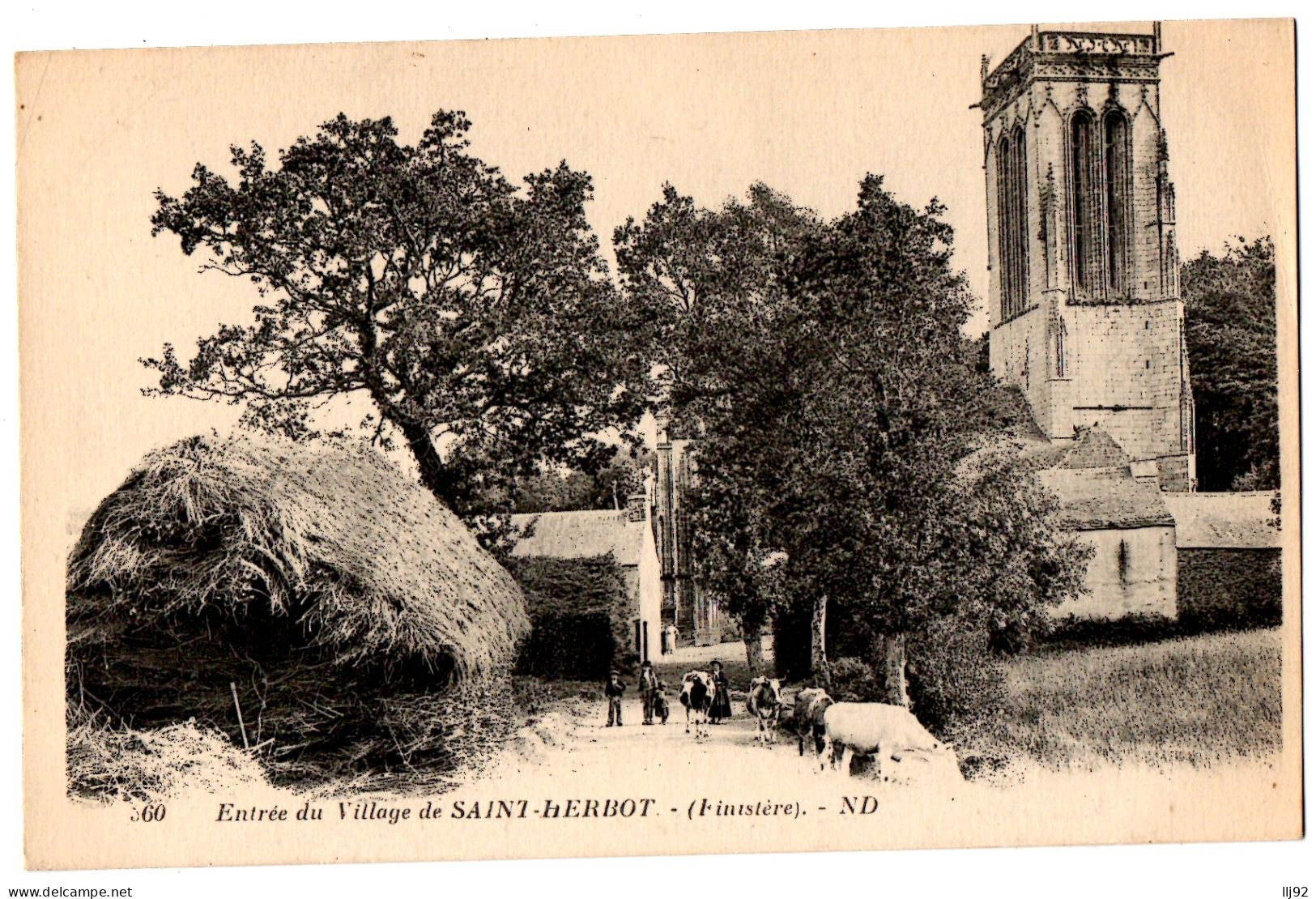 CPA 29 - SAINT HERBOT (Finistère) - 360. Entrée Du Village De Saint-Herbot - ND (petite Animation) - Saint-Herbot