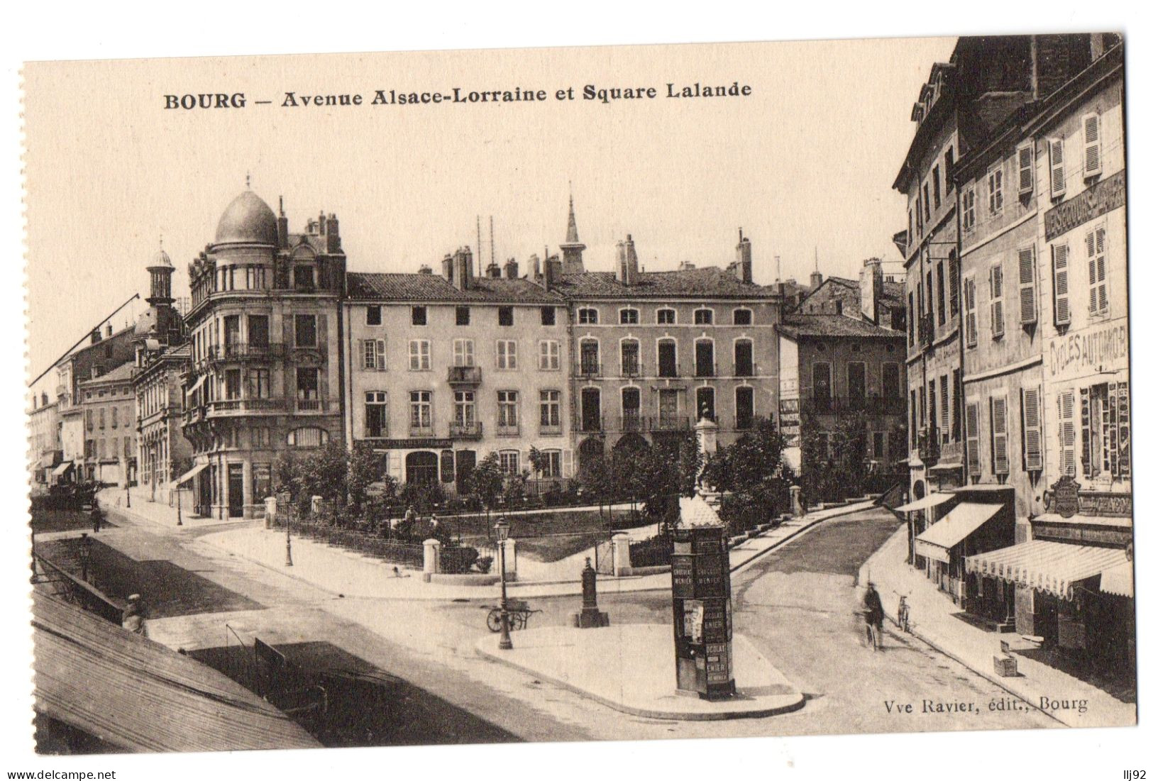 CPA 01 - BOURG EN BRESSE (Ain) - Avenue Alsace Lorraine Et Square Lalande - Other & Unclassified