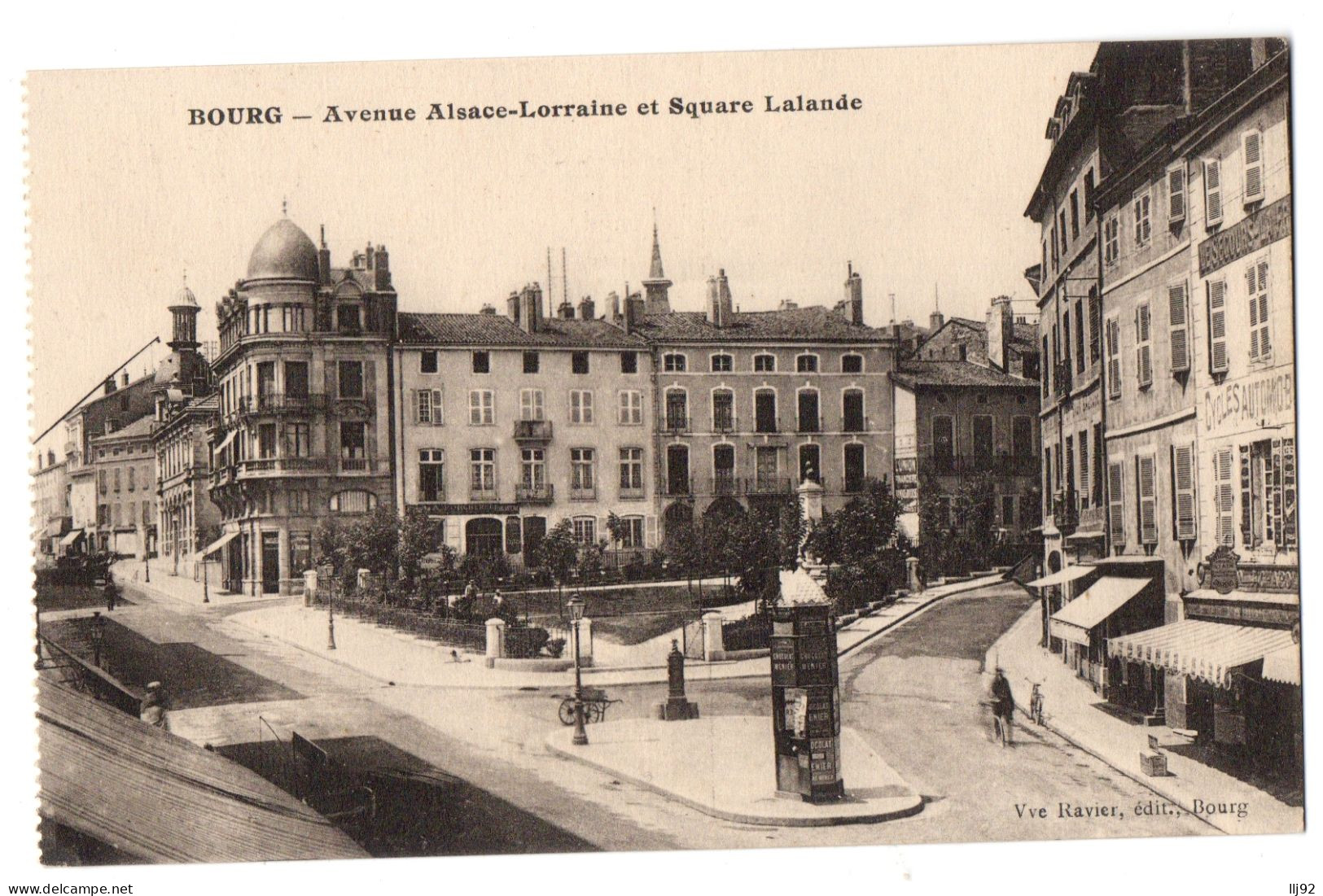 CPA 01 - BOURG EN BRESSE (Ain) - Avenue Alsace Lorraine Et Square Lalande - Altri & Non Classificati