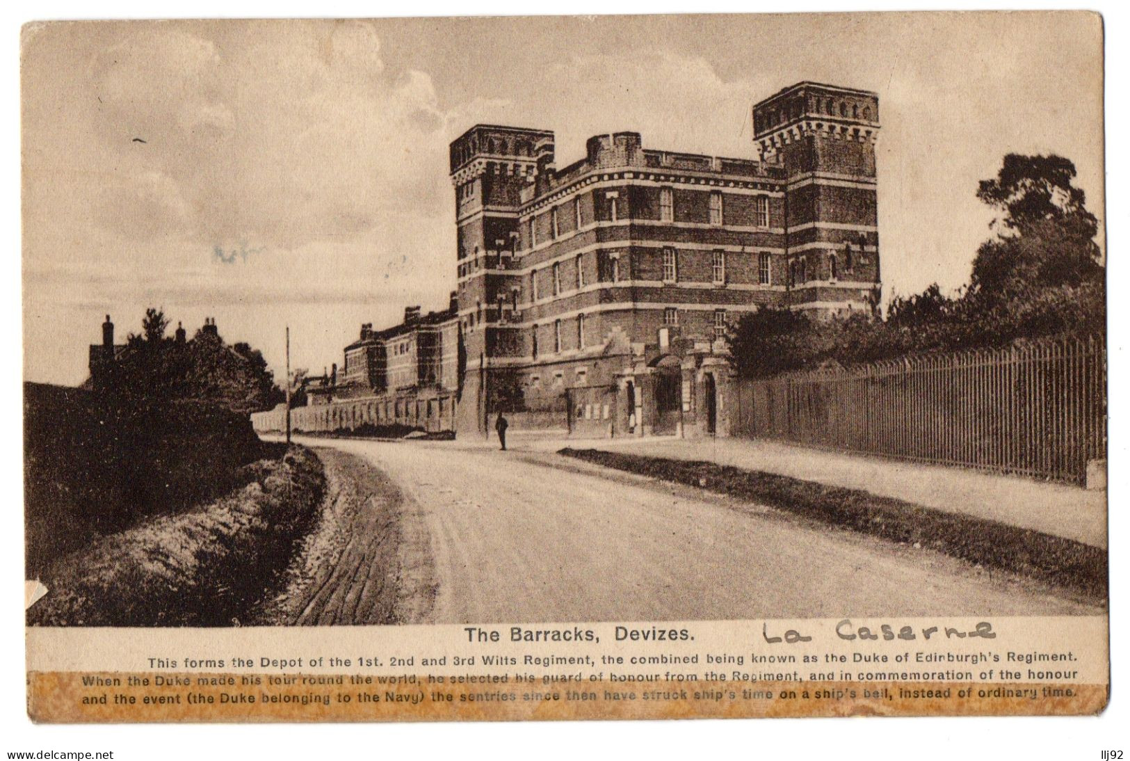 CPA ROYAUME UNI - DEVIZES - The Barracks (Depot Of The 1st, 2nd And 3rd Witts Regiment) - Autres & Non Classés