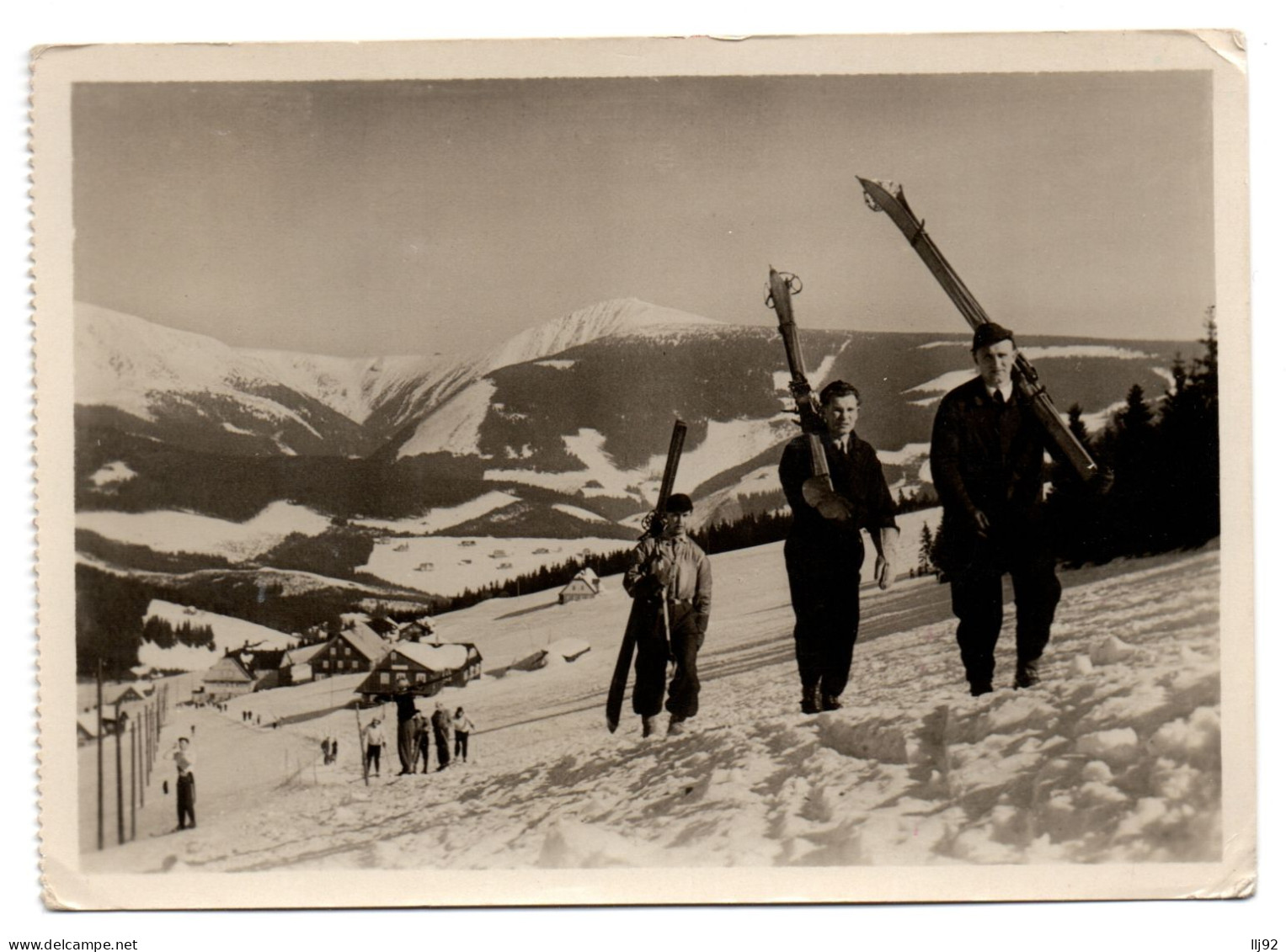 CPSM PF TCHEQUIE - Les Monts Des Géants - Les Loisirs  Des Travailleurs (Tchécoslovaquie) - Tschechische Republik