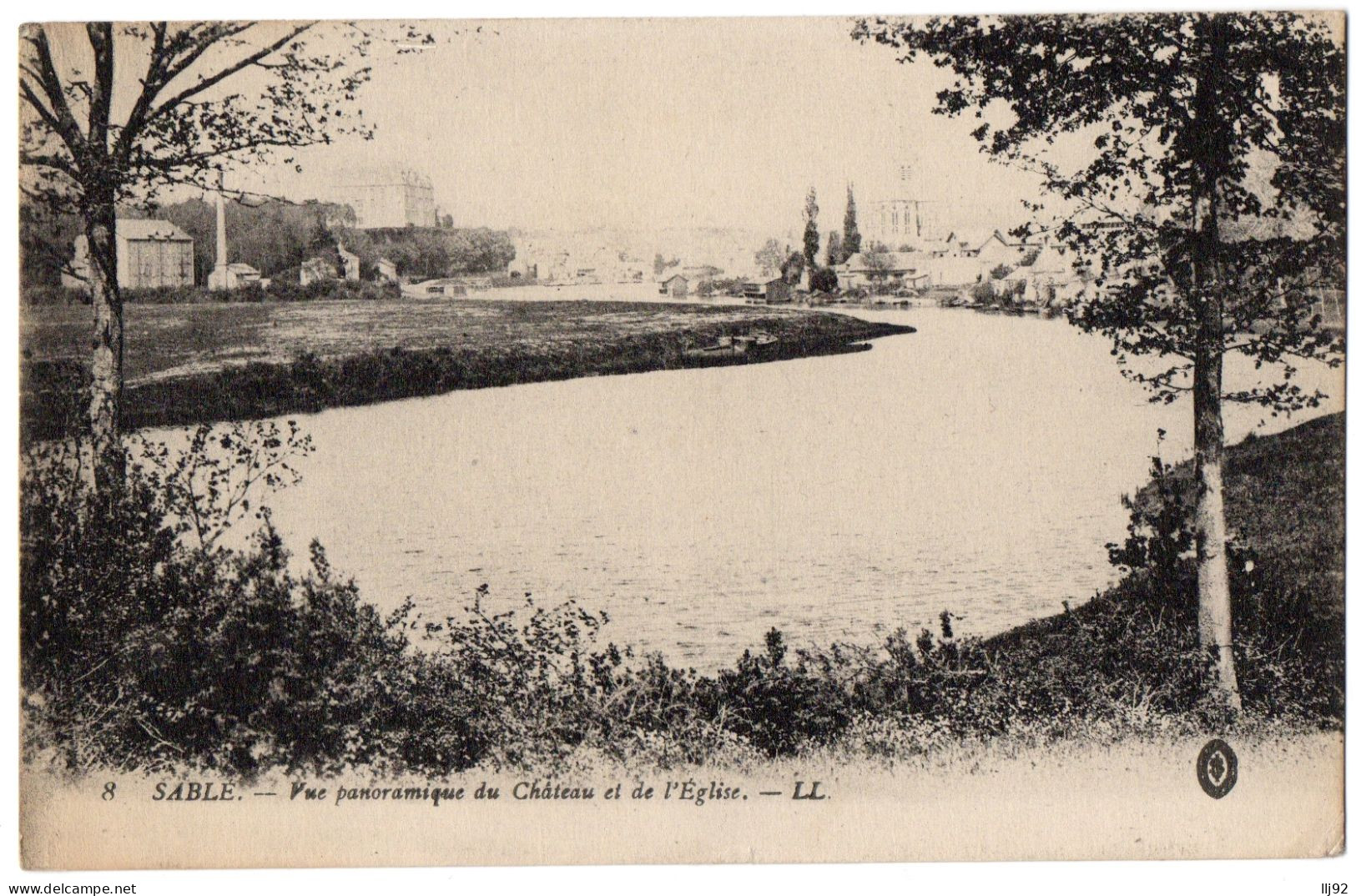 CPA 72 - SABLE (Sarthe) - 8. Vue Panoramique Du Château Et De L'Eglise - LL - Sable Sur Sarthe