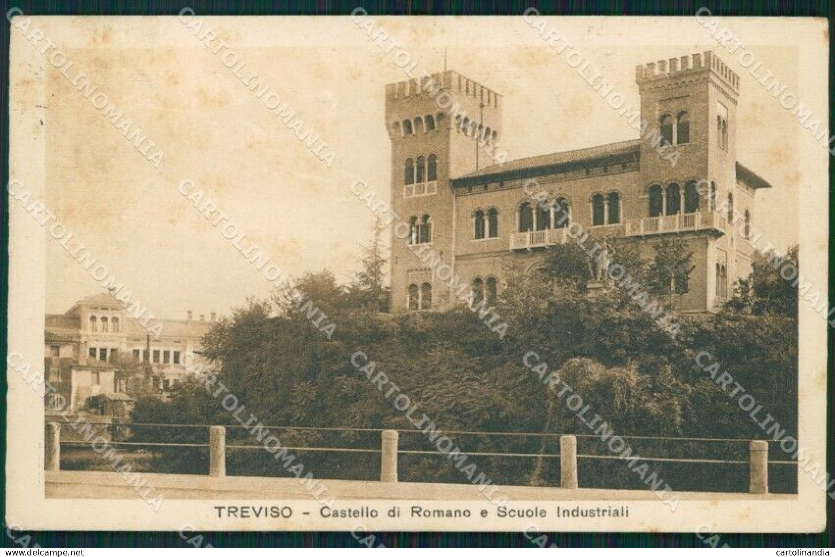 Treviso Città Scuole Cartolina VK1748 - Treviso