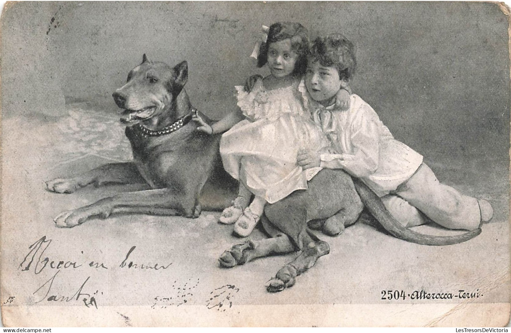 ENFANTS - Un Frère Et Une Sœur Avec Leur Animal De Compagnie - Carte Postale Ancienne - Portraits