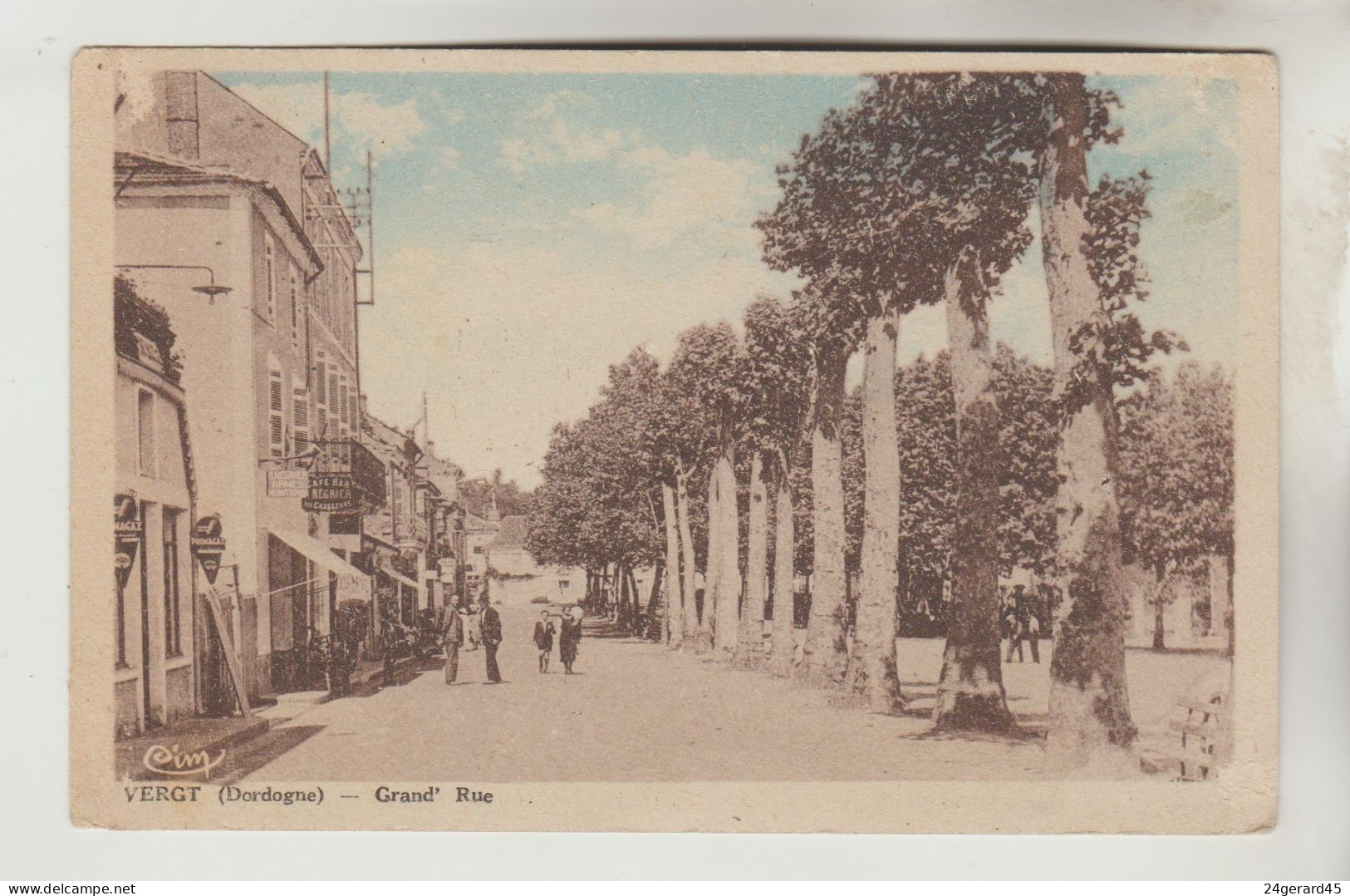 CPSM VERGT (Dordogne) - Grand Rue (ses Commerces) - Autres & Non Classés