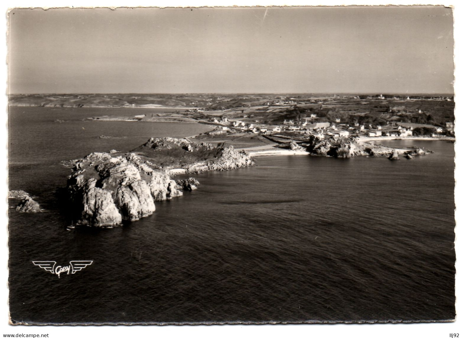 CPSM GF 29 - PLOUGASNOU PRIMEL TREGASTEL (Finistère) - La Pointe - Plougasnou